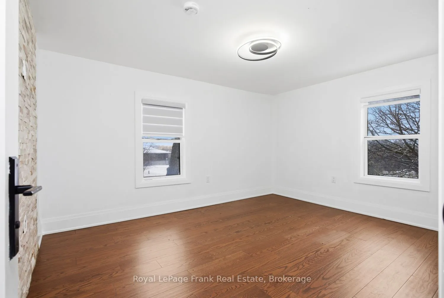 3531 Simcoe Street N
