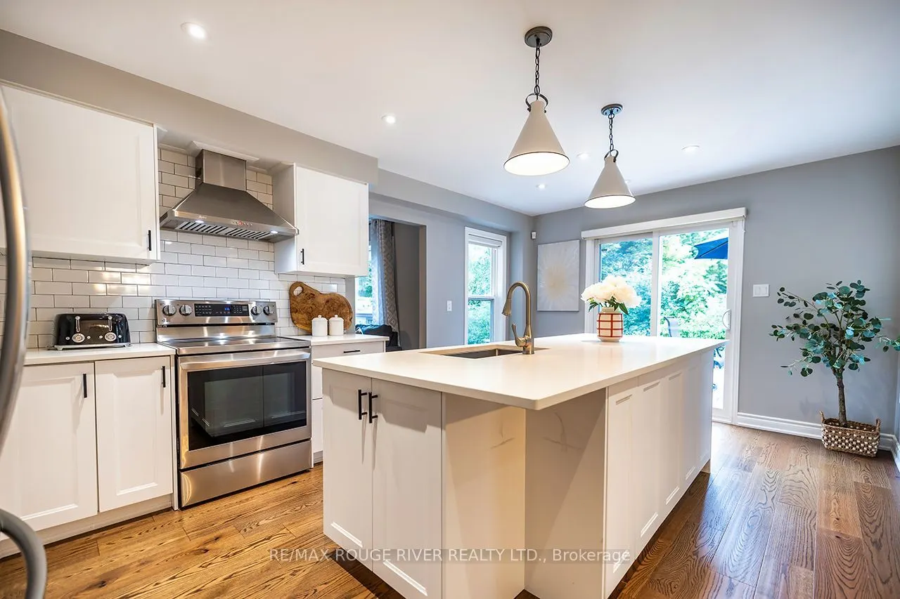 37 Wyndfield Crescent