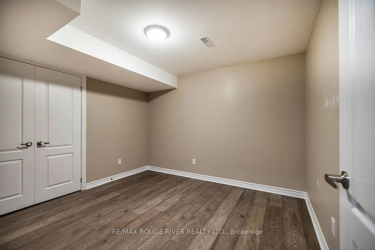 37 Wyndfield Crescent