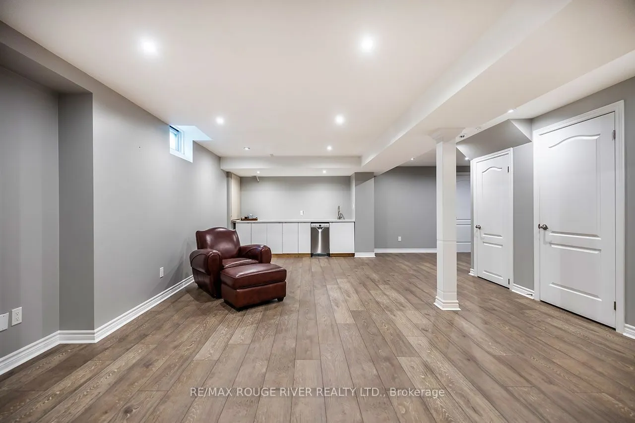 37 Wyndfield Crescent