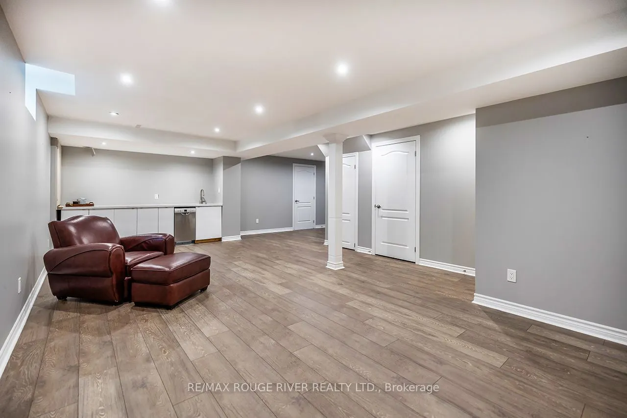 37 Wyndfield Crescent