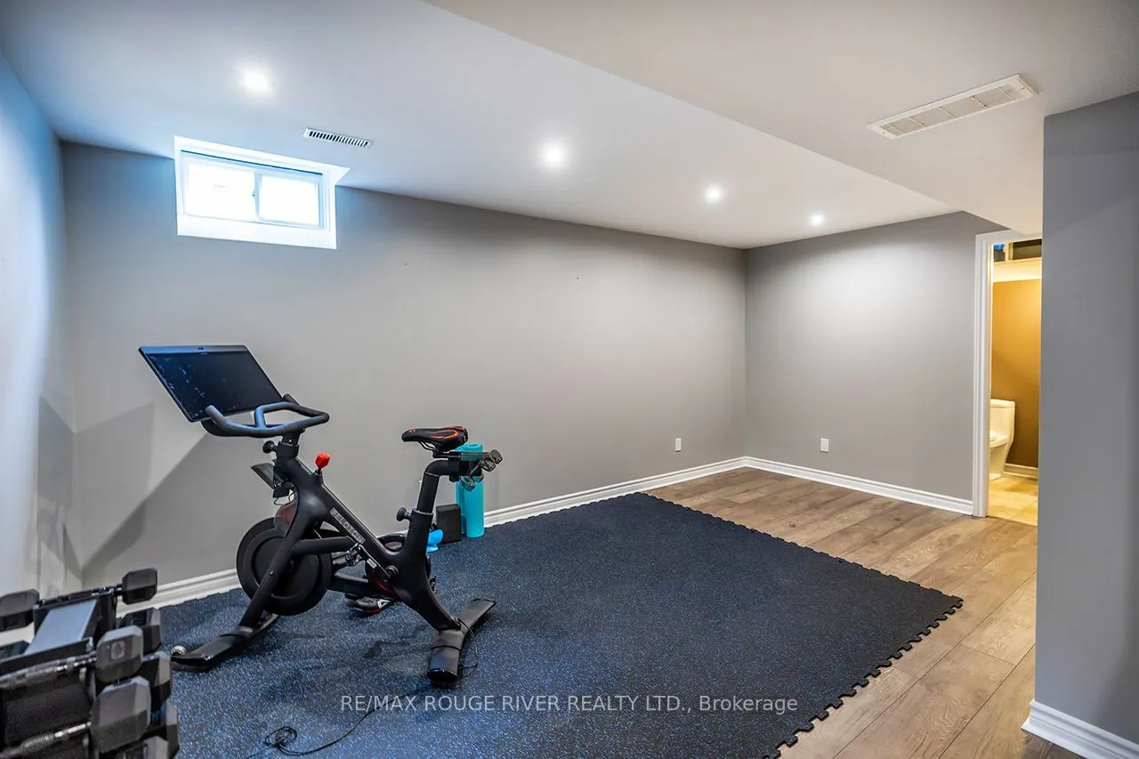37 Wyndfield Crescent