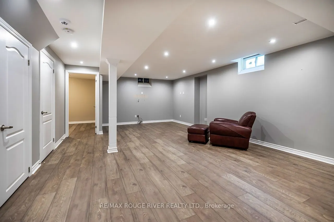 37 Wyndfield Crescent