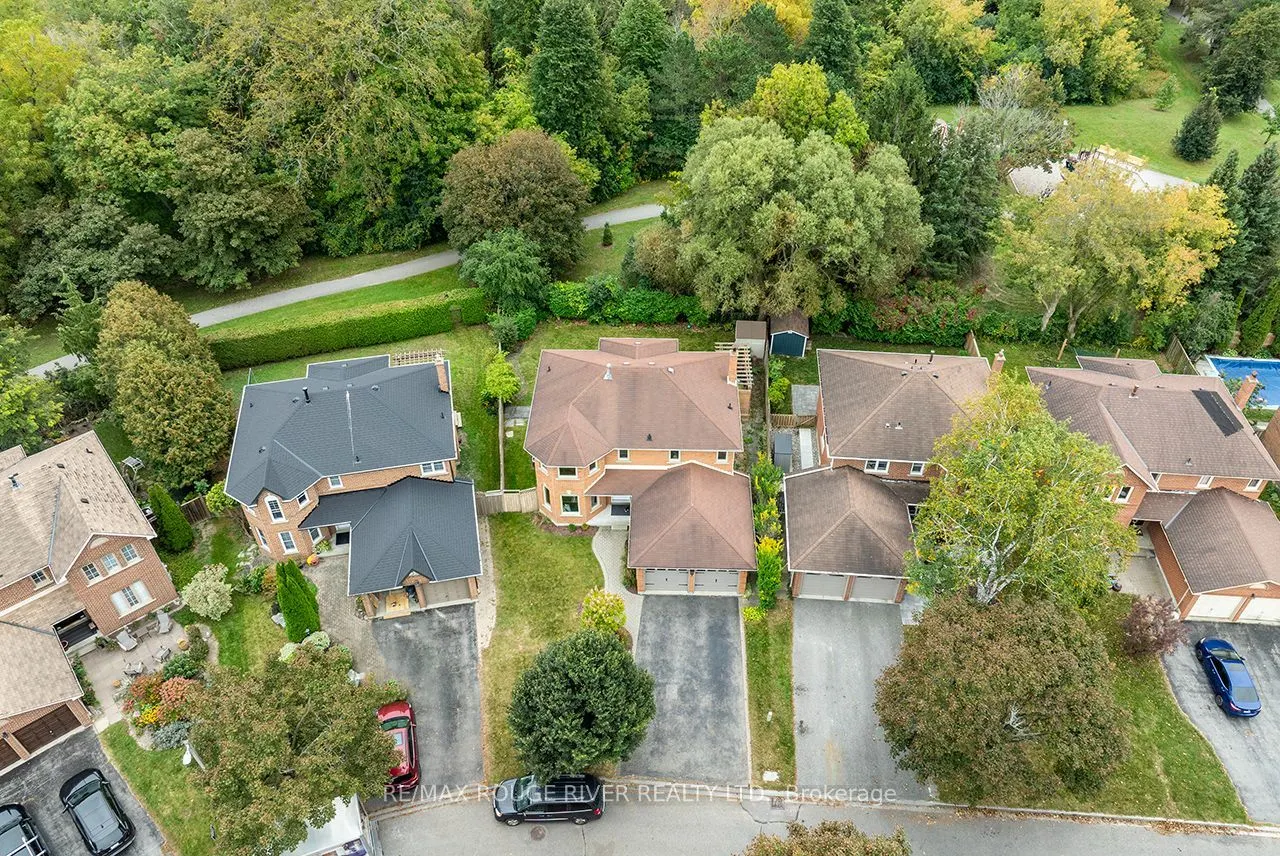 37 Wyndfield Crescent