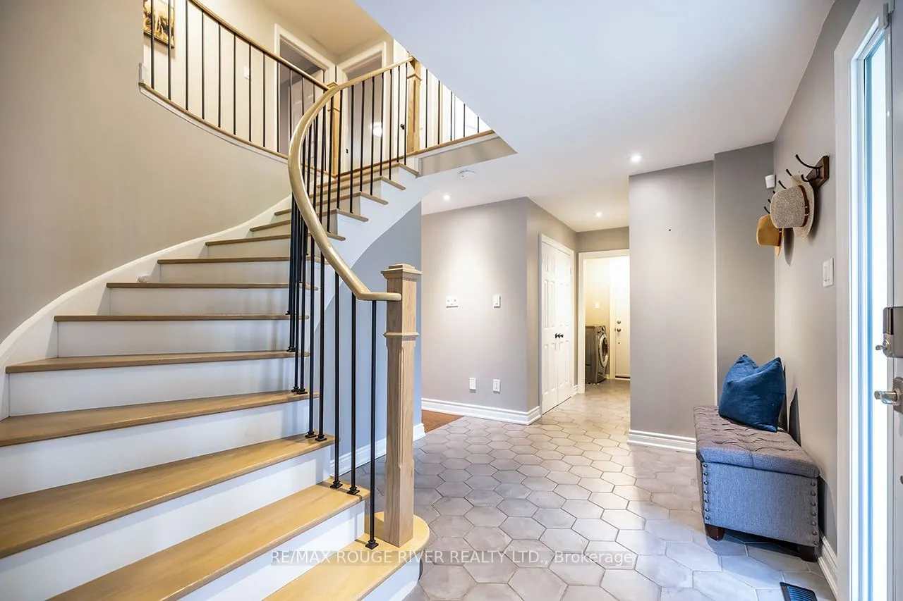 37 Wyndfield Crescent