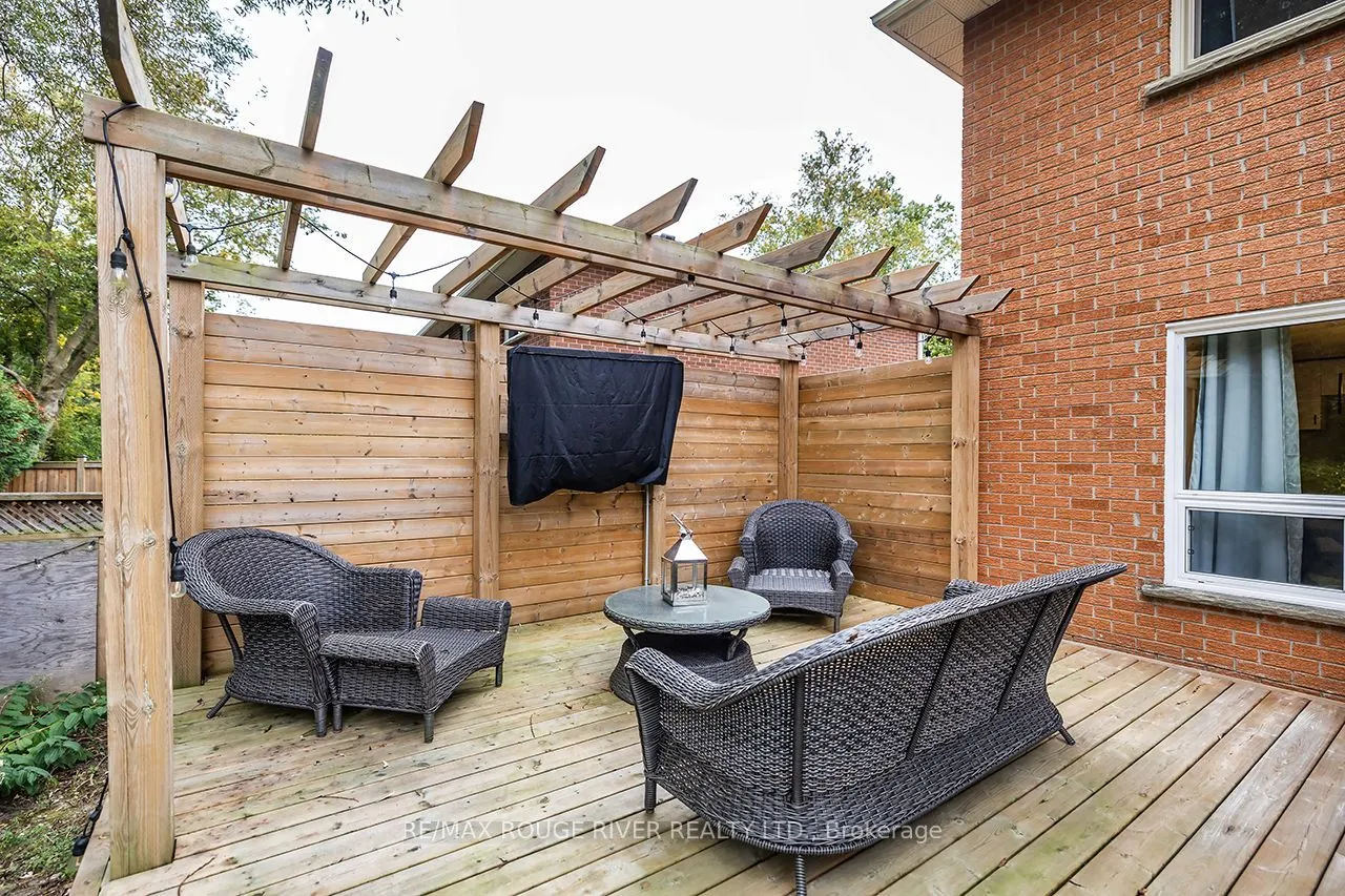 37 Wyndfield Crescent