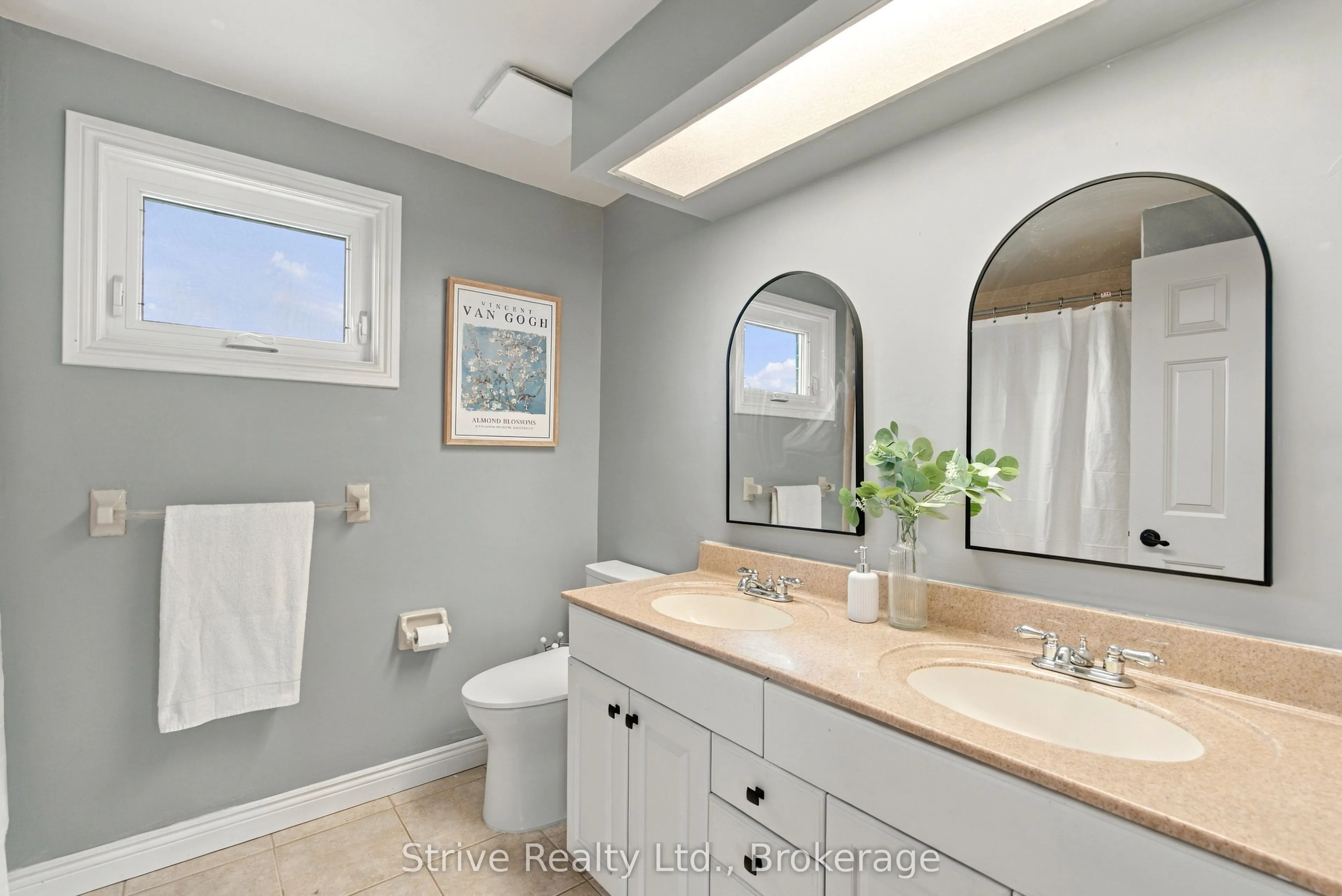 40 Mclellan Drive