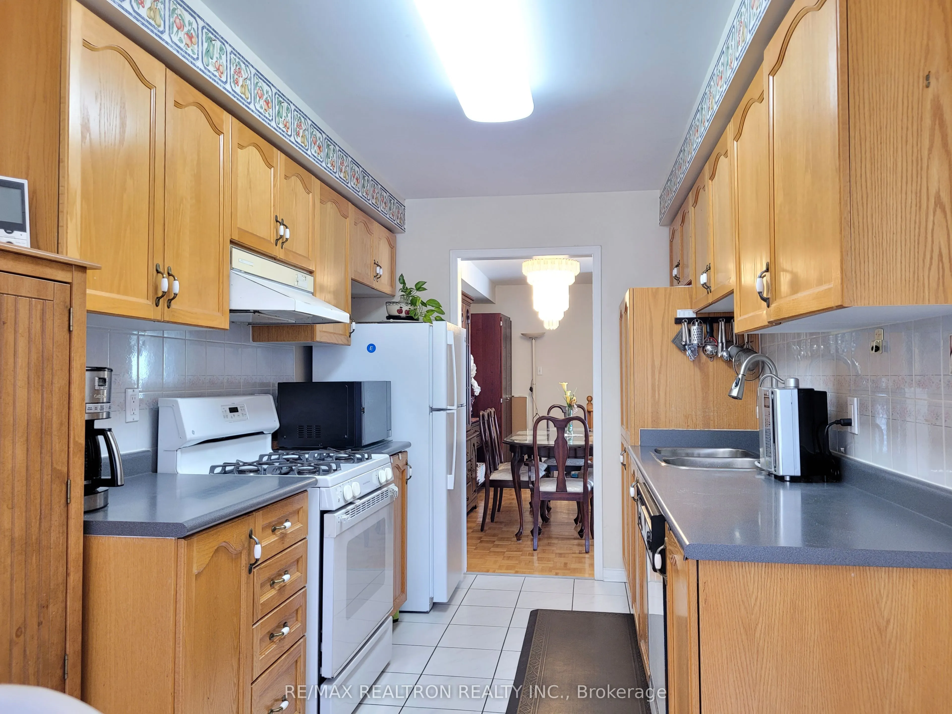 6 Echo Glen Road
