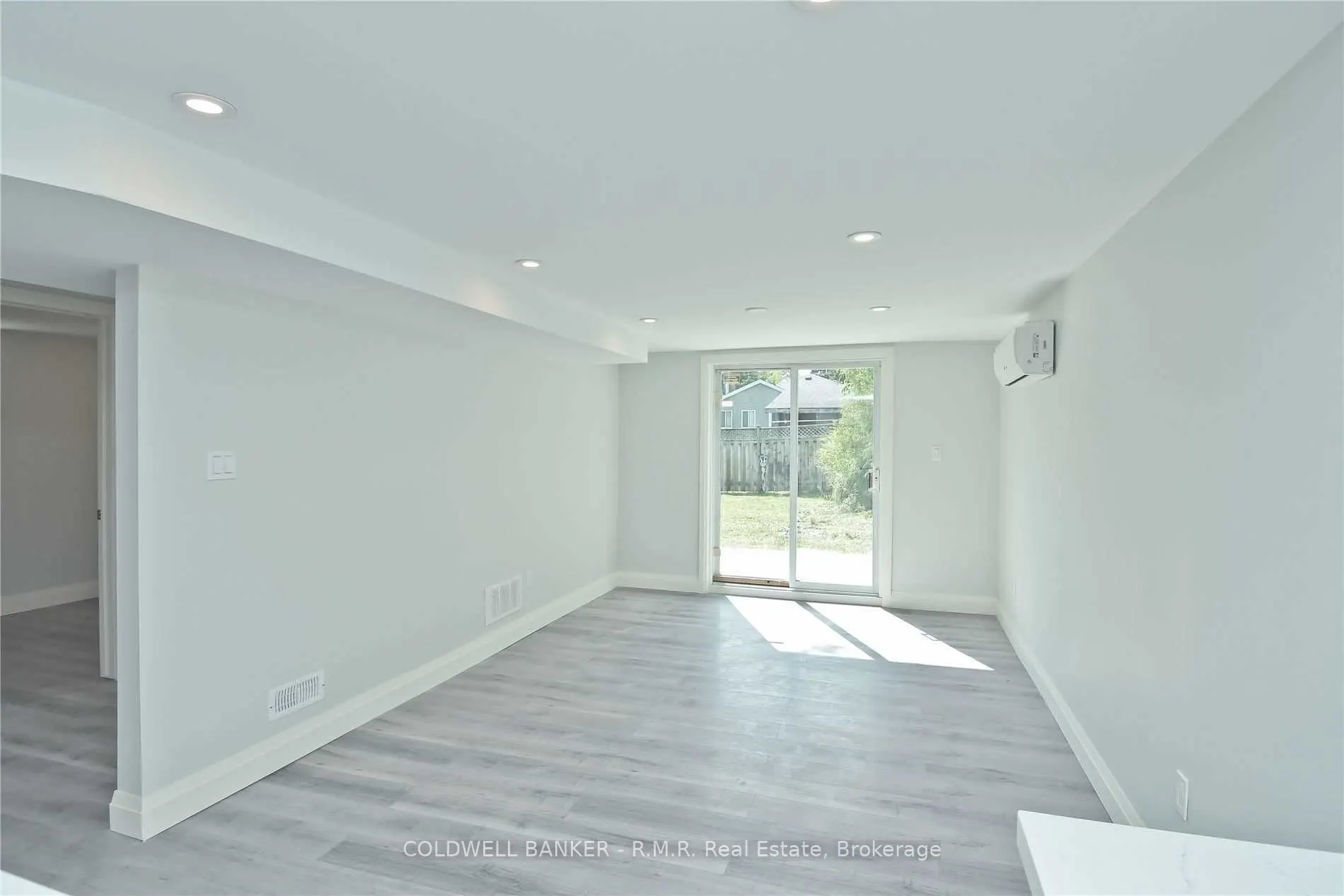 760 Ashley Court #Lower