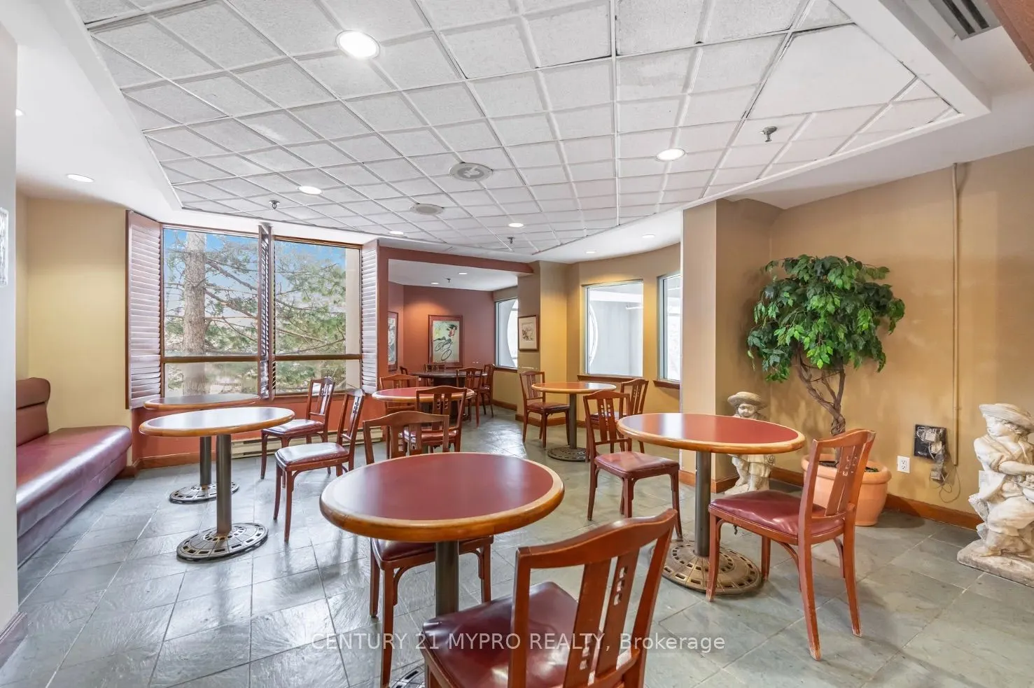68 Corporate Drive #3136