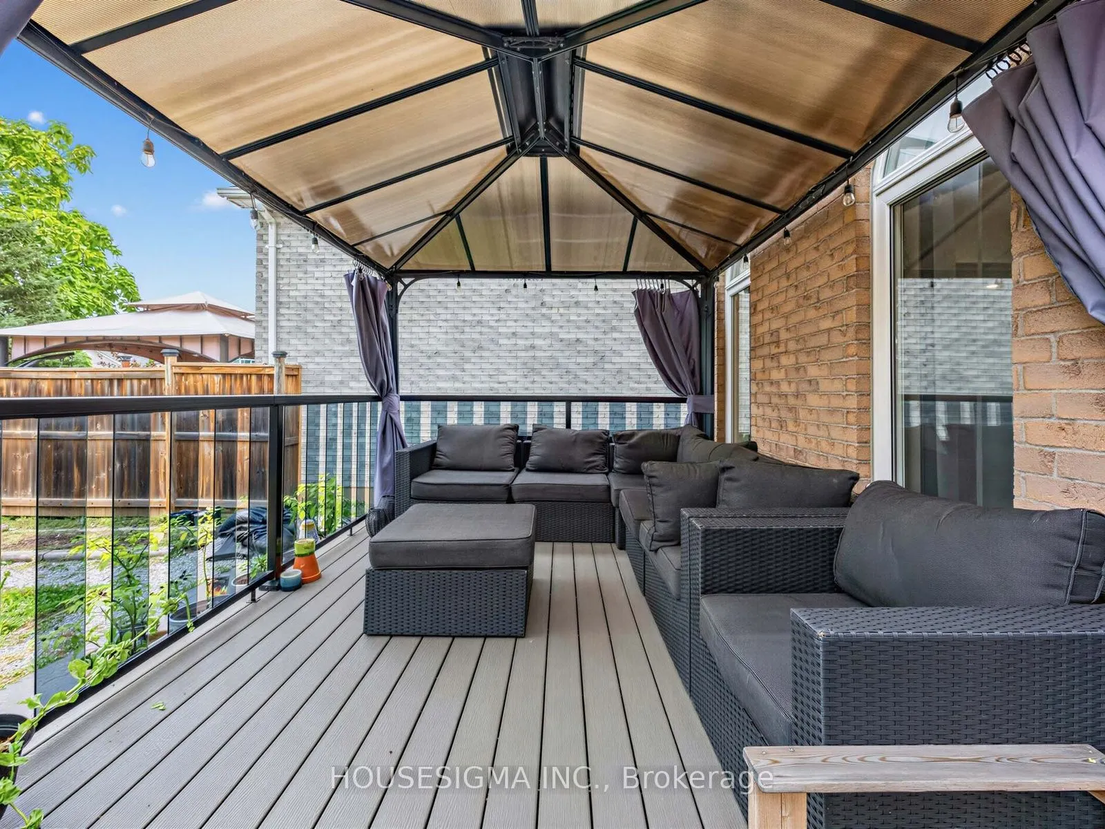 554 Aldershot Drive