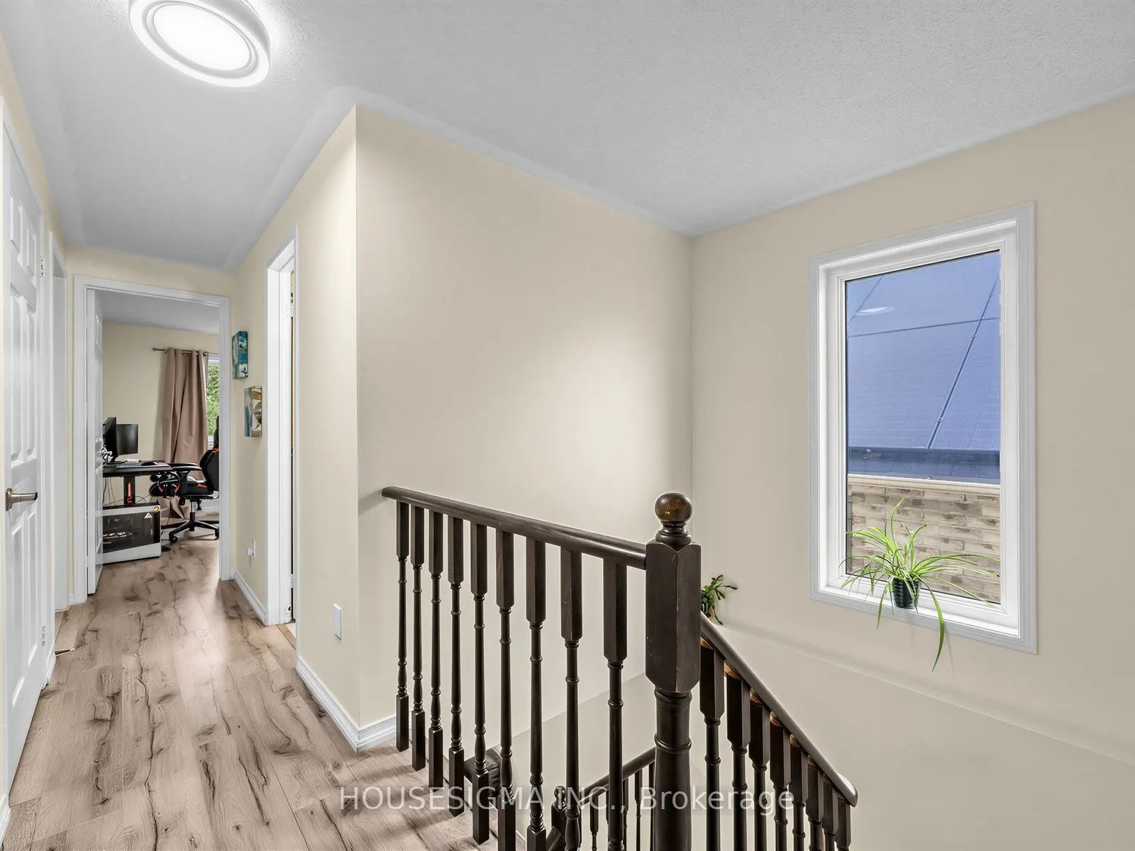 554 Aldershot Drive