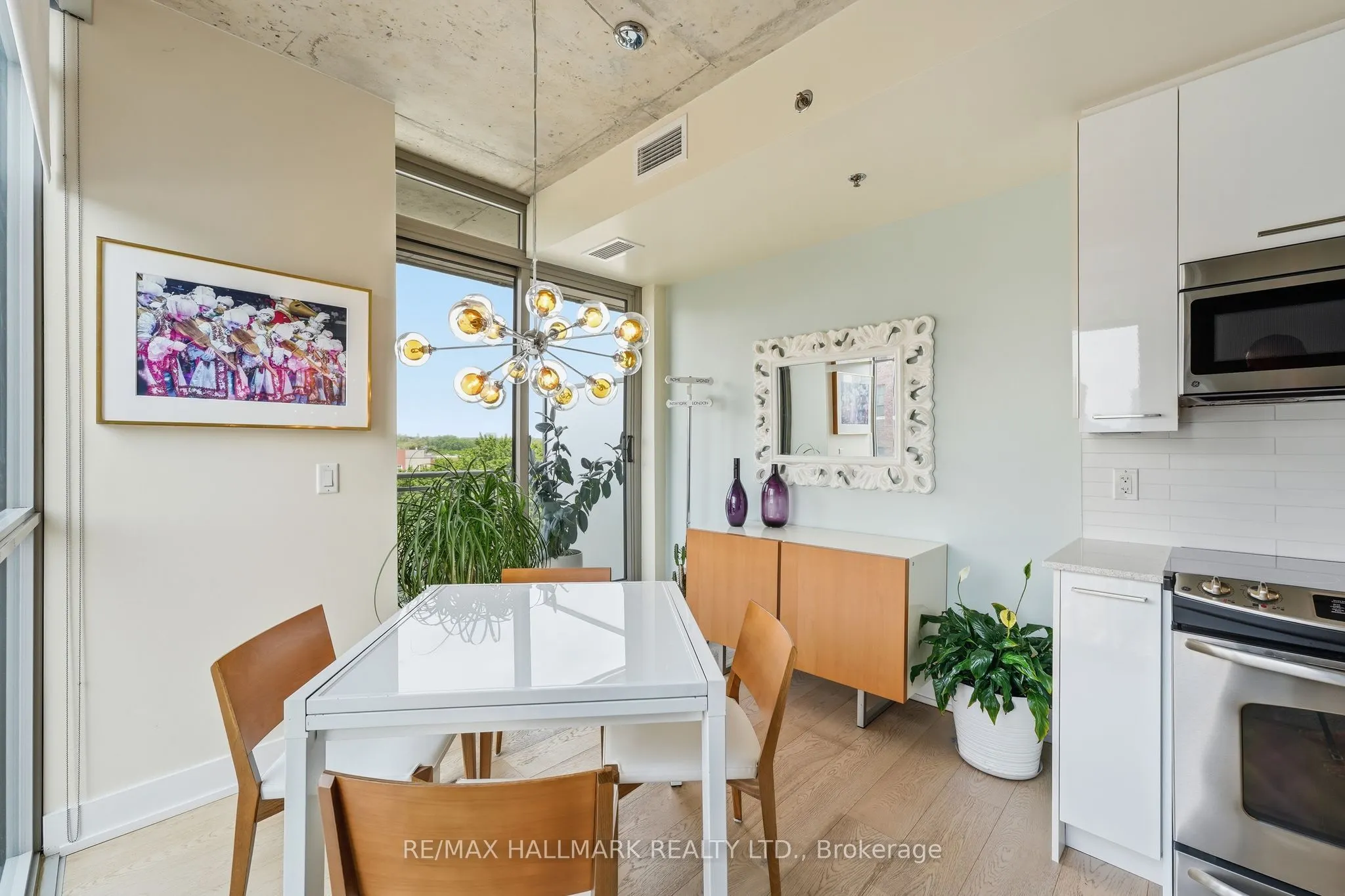630 Queen Street E #602