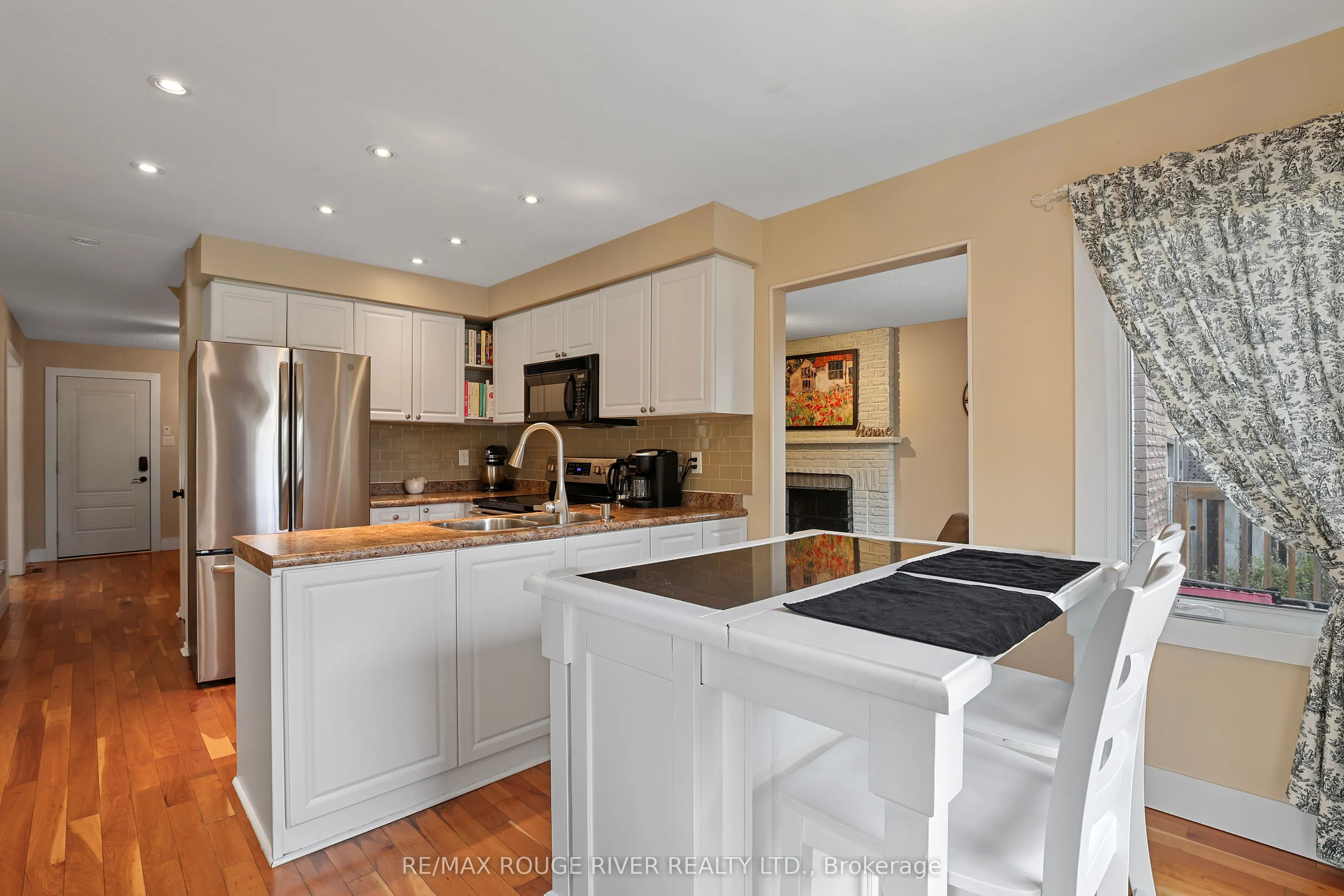 648 Cognac Crescent
