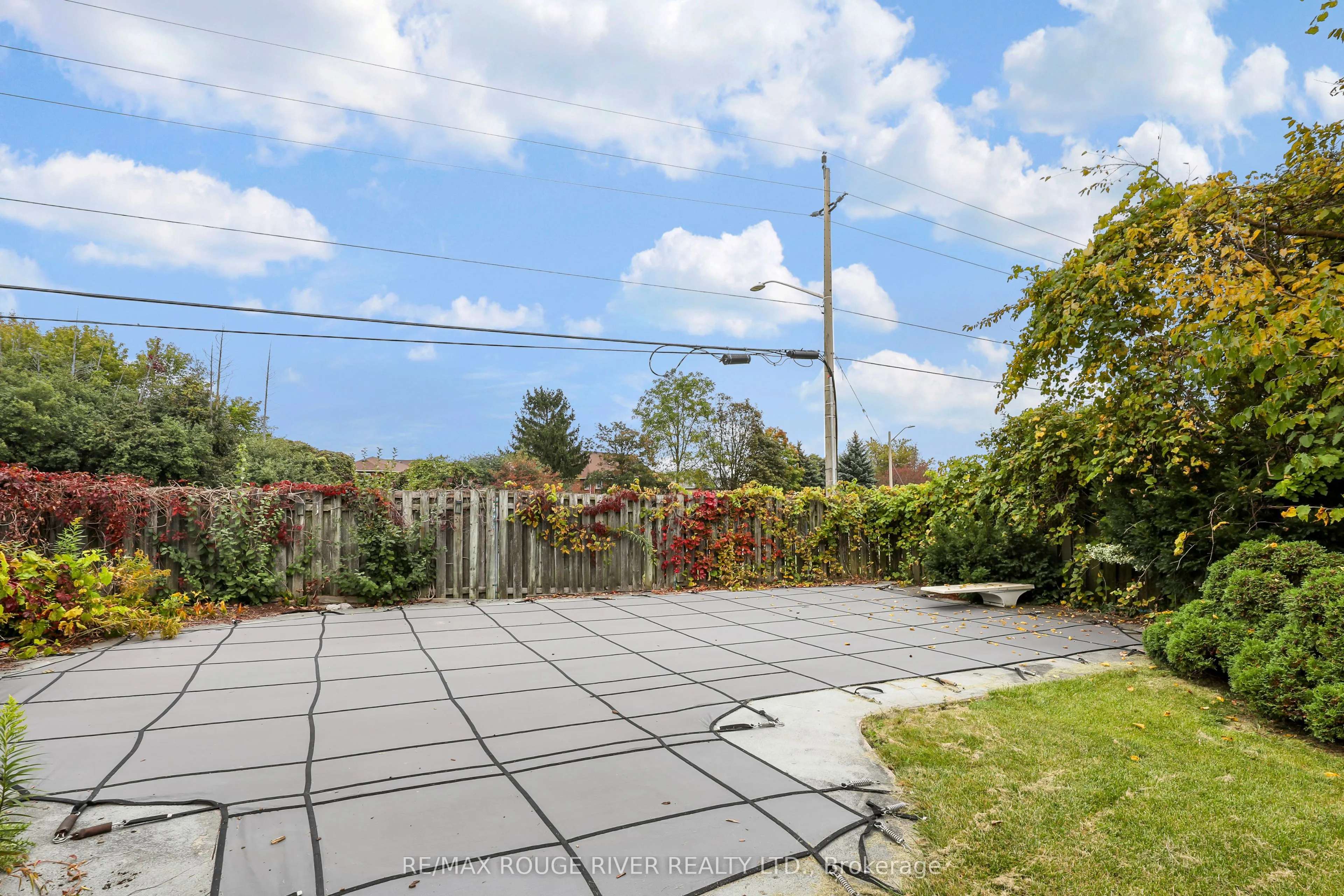 648 Cognac Crescent