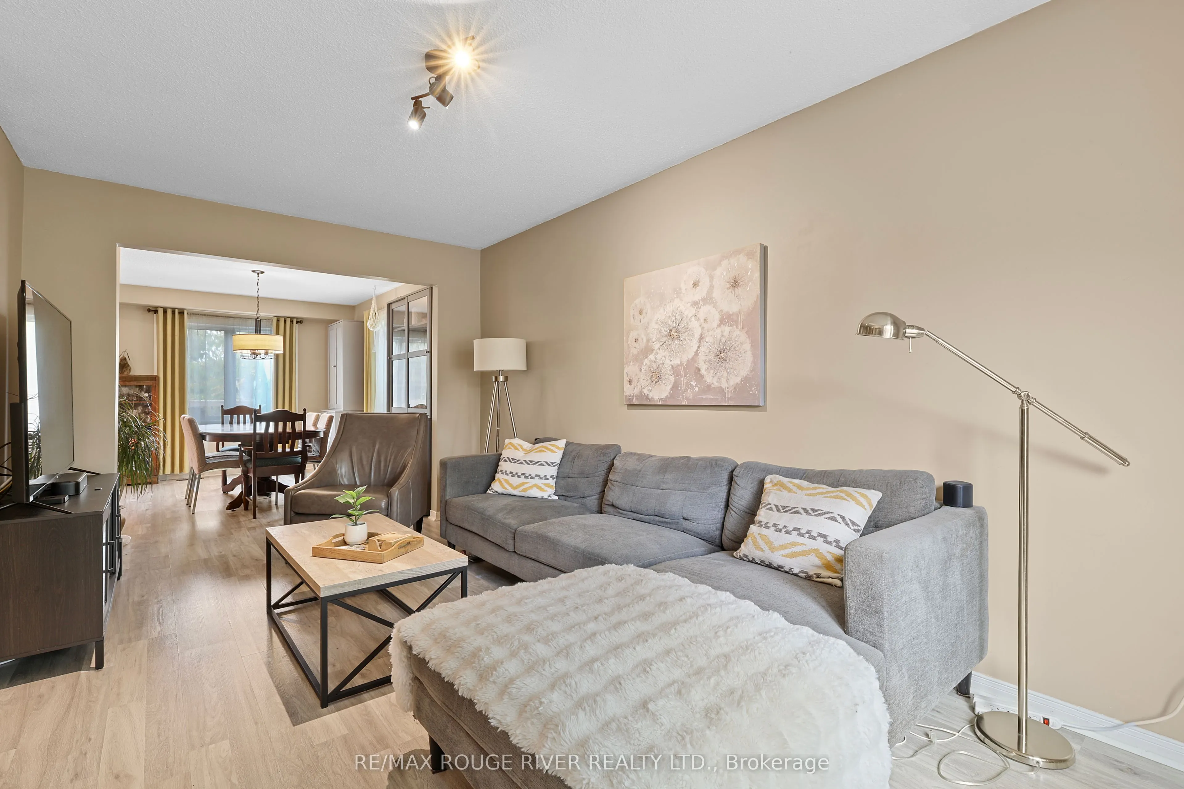 648 Cognac Crescent