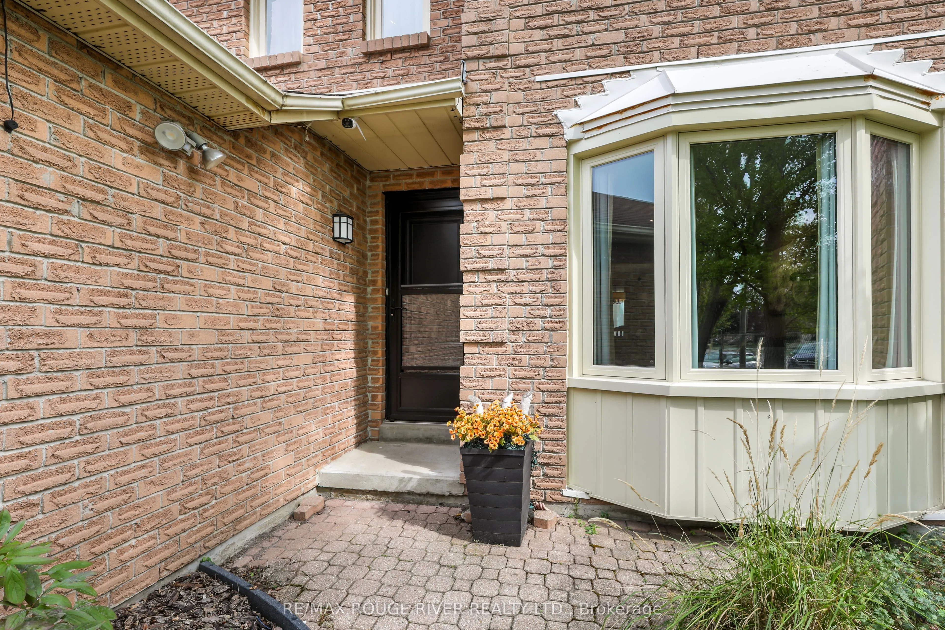 648 Cognac Crescent