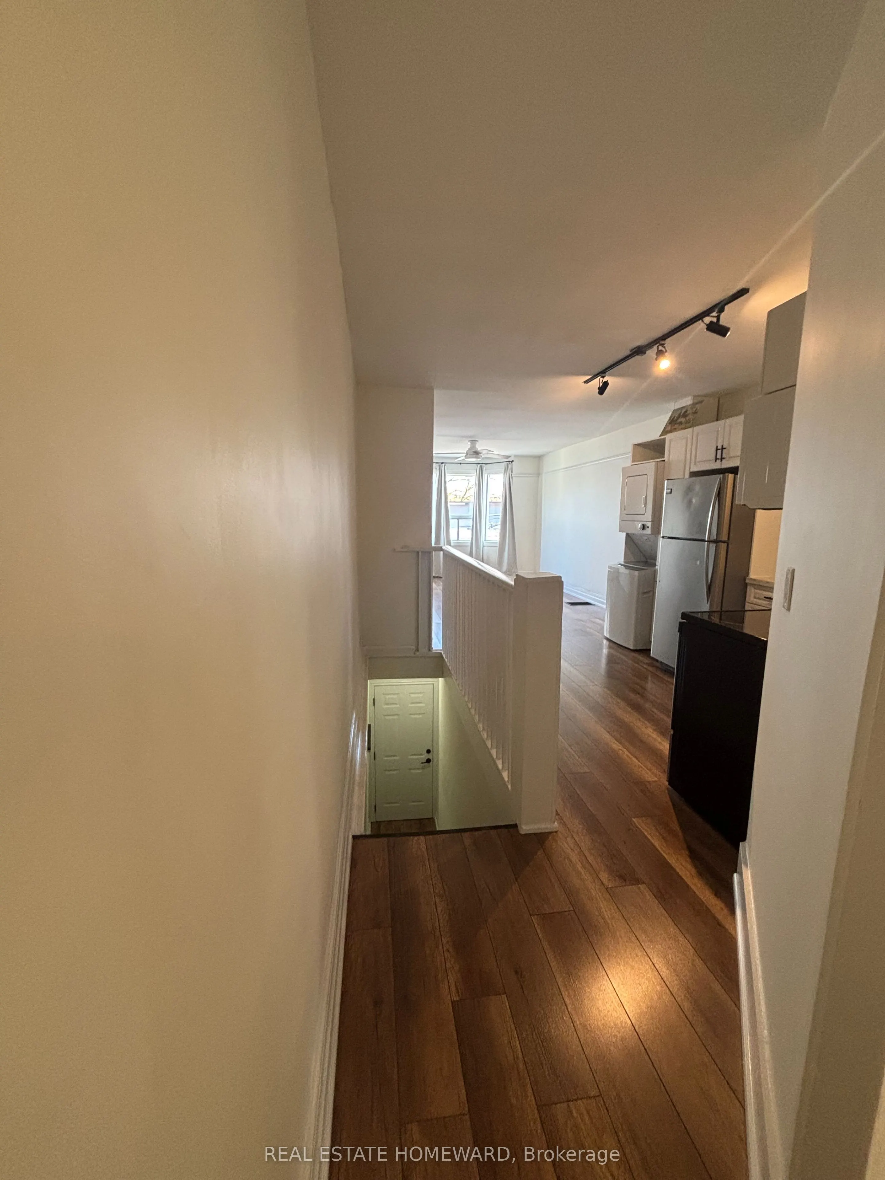 86 Carlaw Avenue