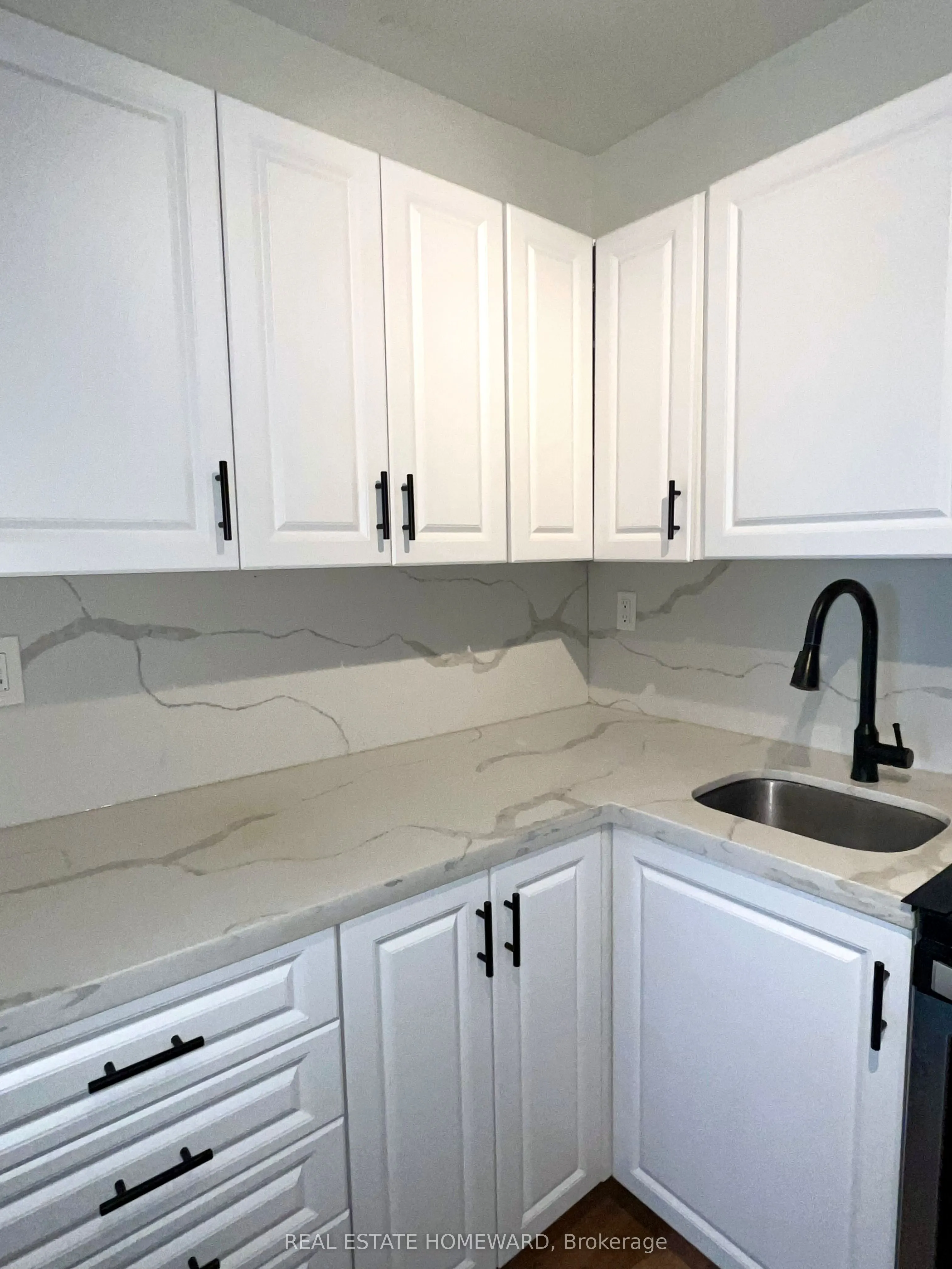 86 Carlaw Avenue
