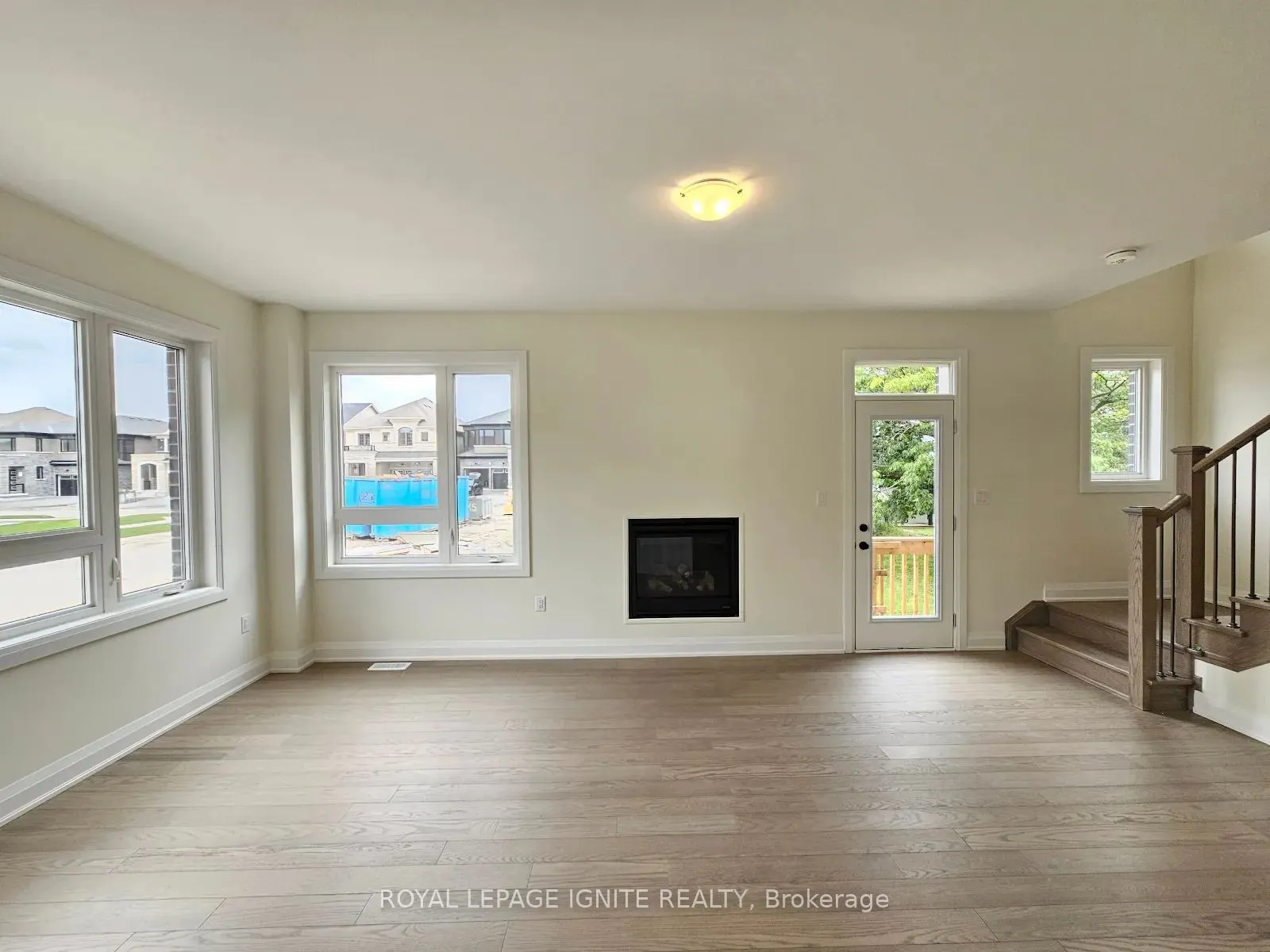 3250 Chimney Swift Crescent