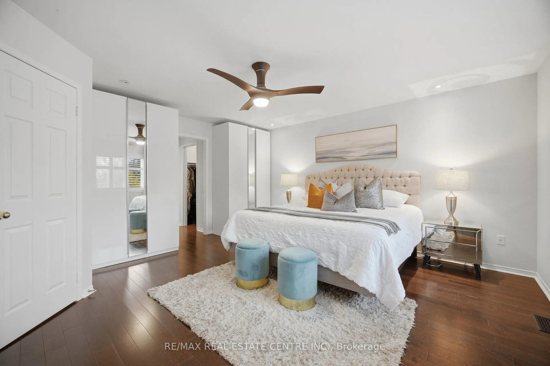 33 Mosely Crescent