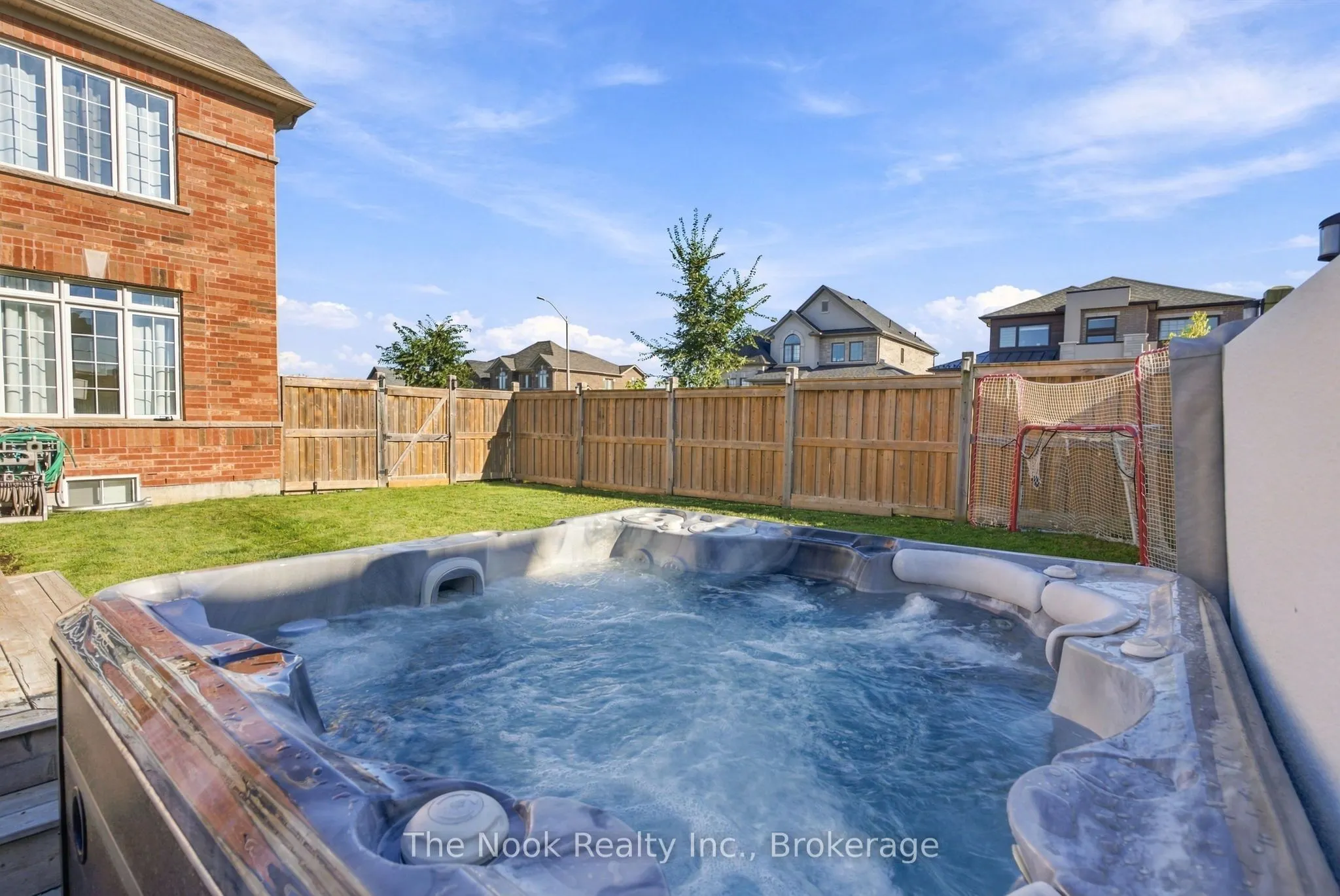 115 Noden Crescent