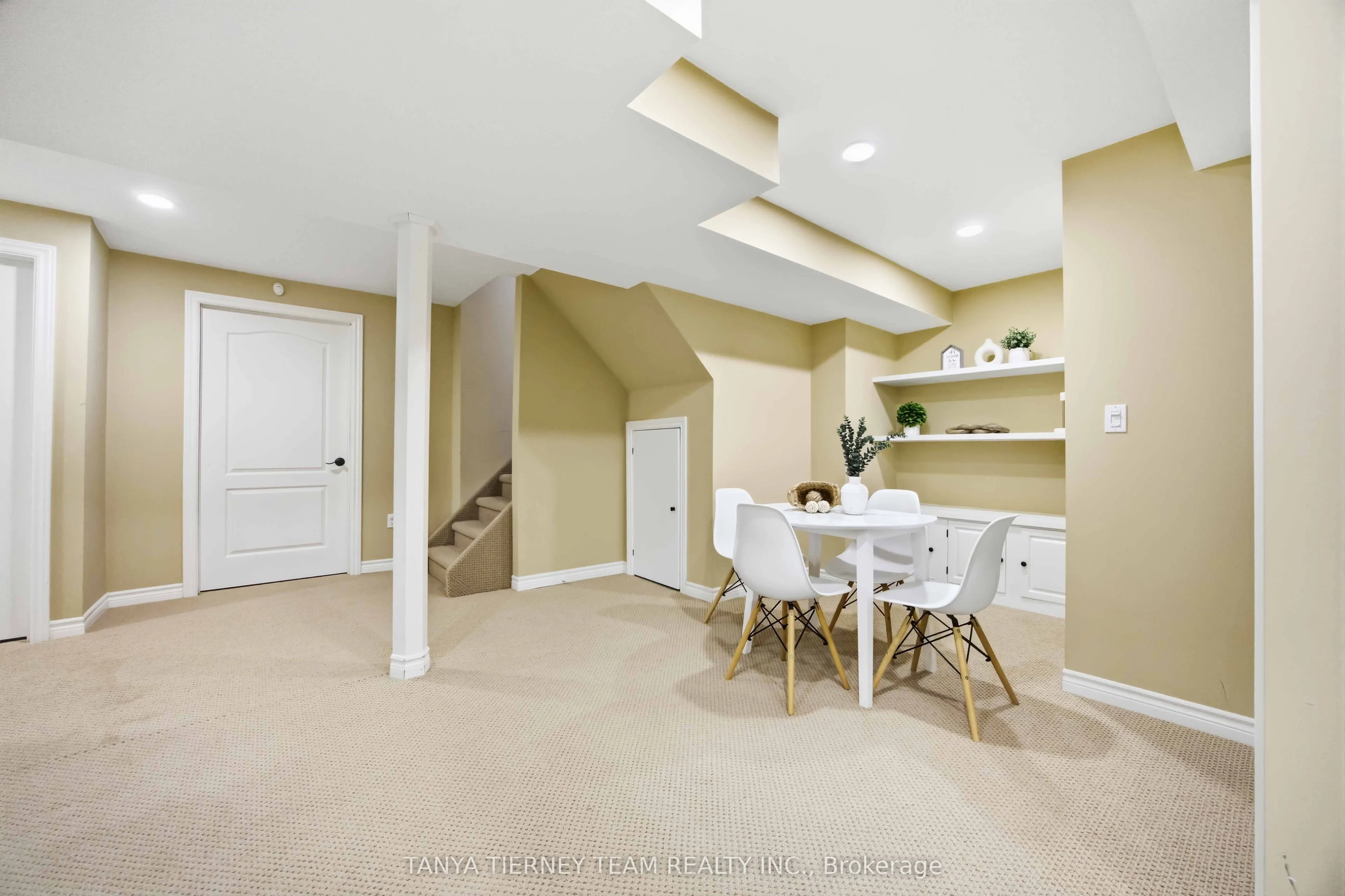 17 Cody Avenue