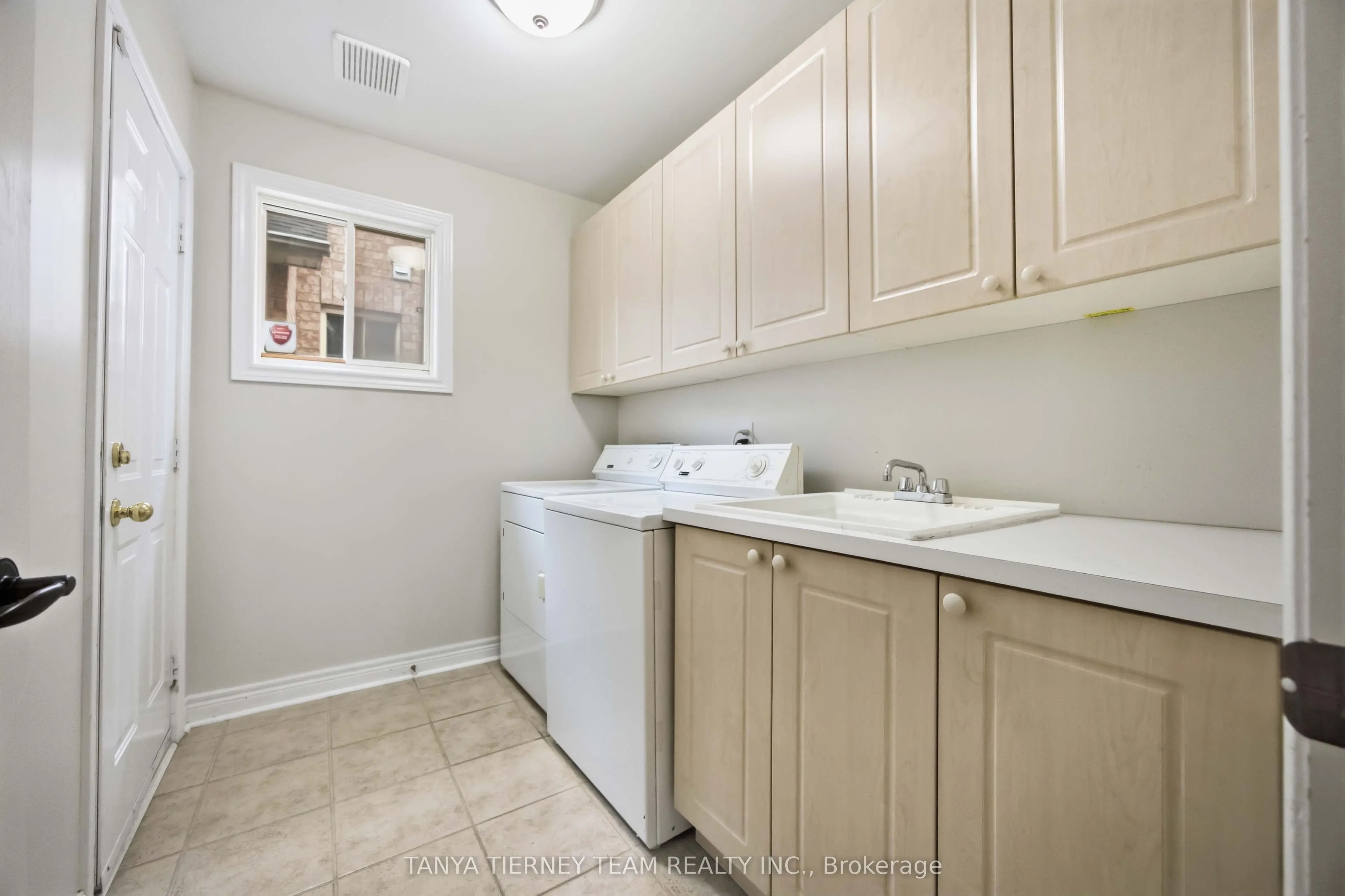 17 Cody Avenue