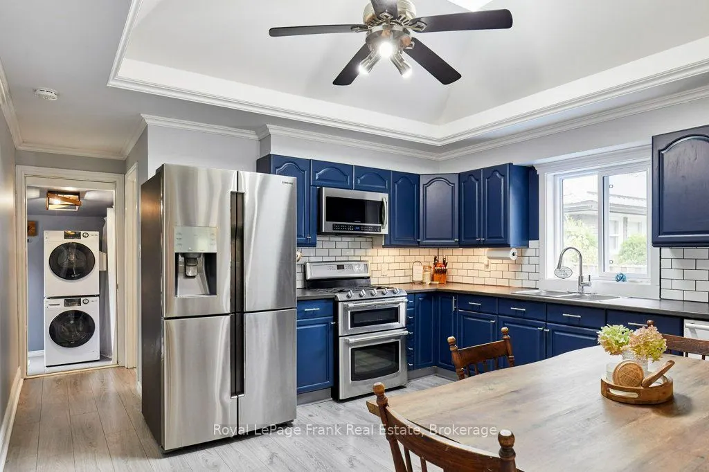 34 Pleasant View Avenue