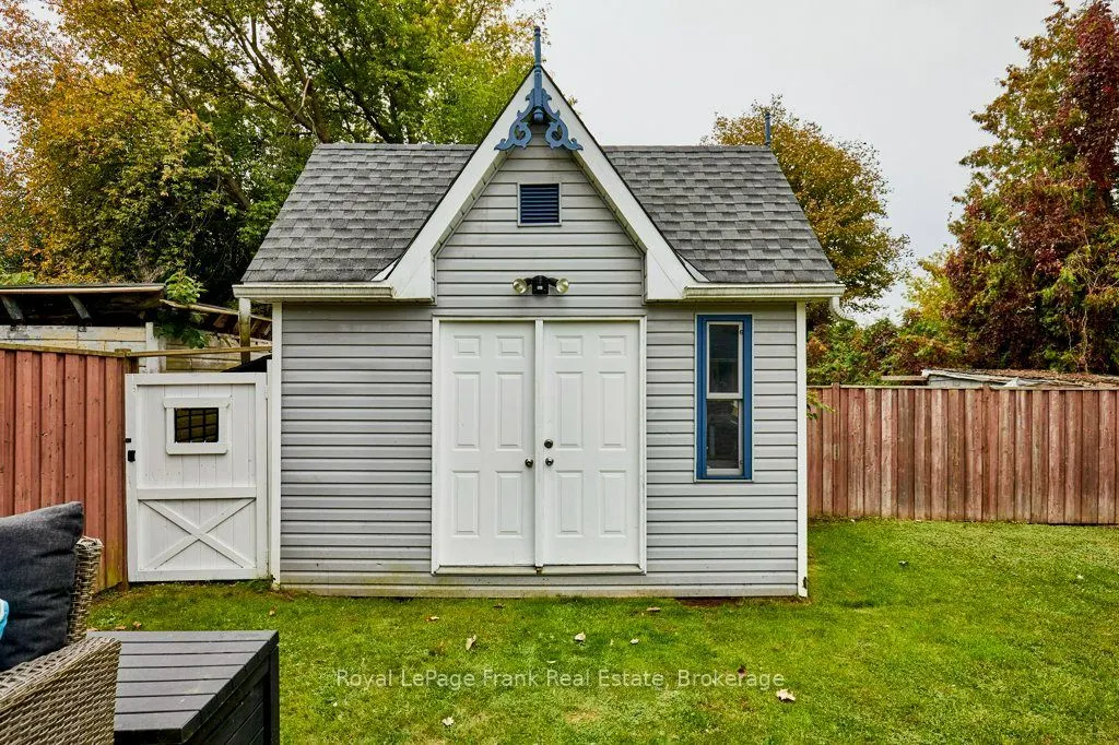 34 Pleasant View Avenue