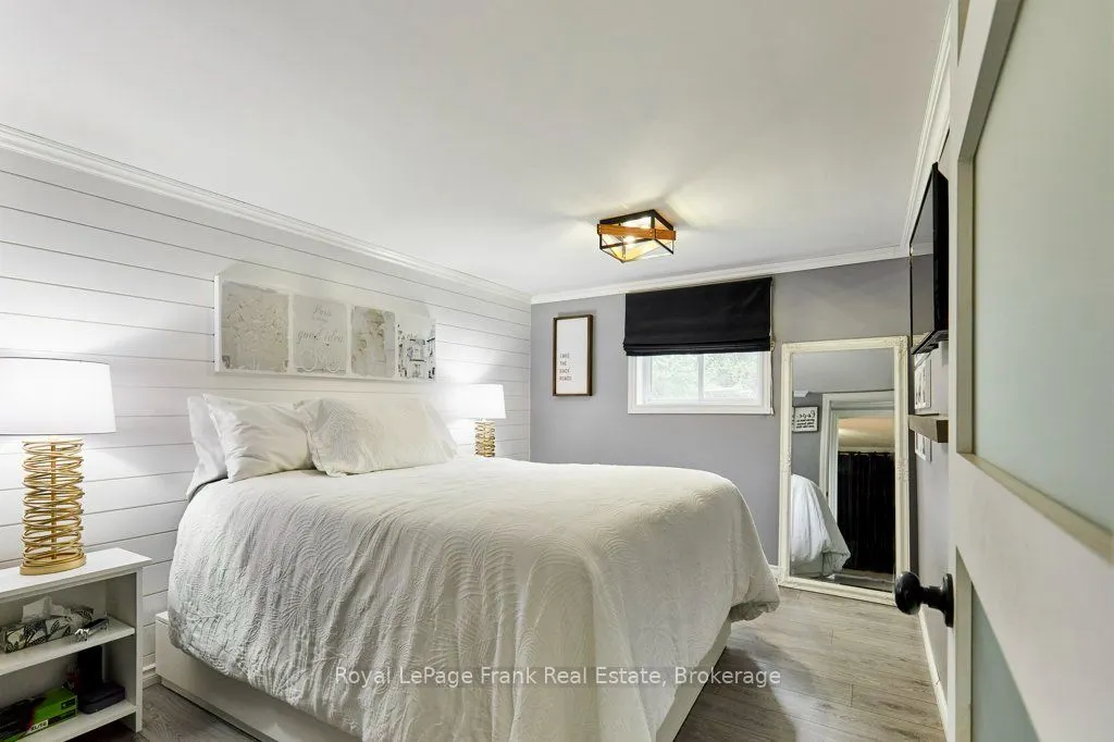 34 Pleasant View Avenue