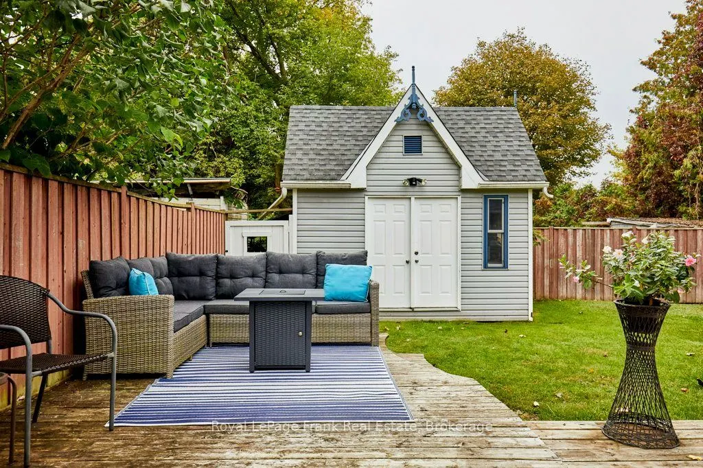 34 Pleasant View Avenue