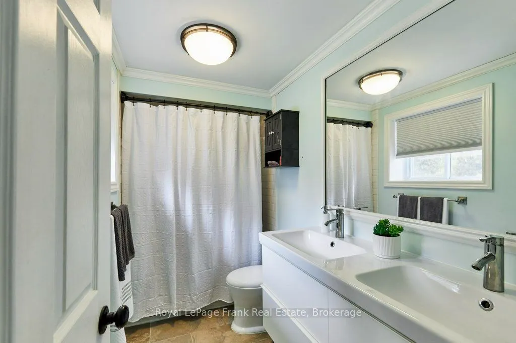 34 Pleasant View Avenue