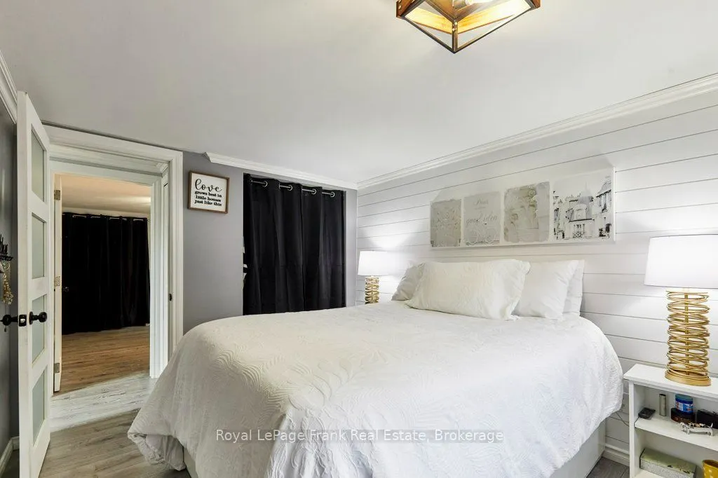 34 Pleasant View Avenue
