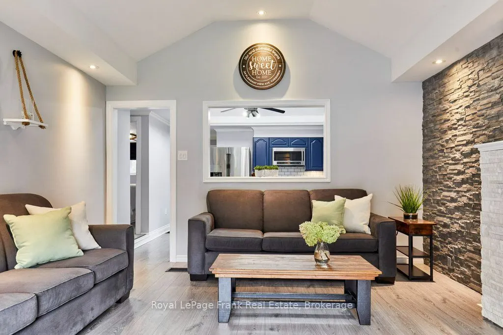 34 Pleasant View Avenue