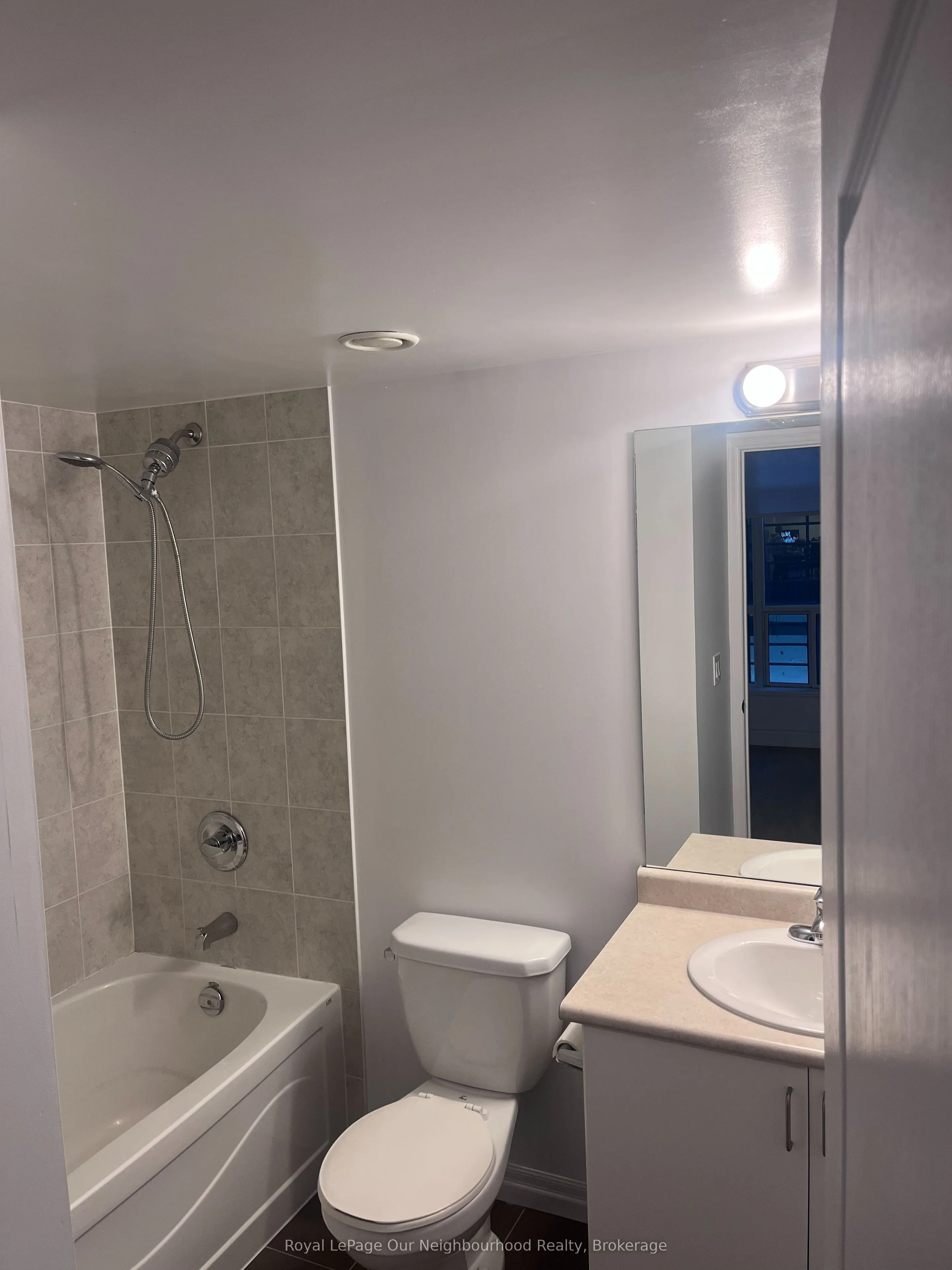 1600 Charles Street #402