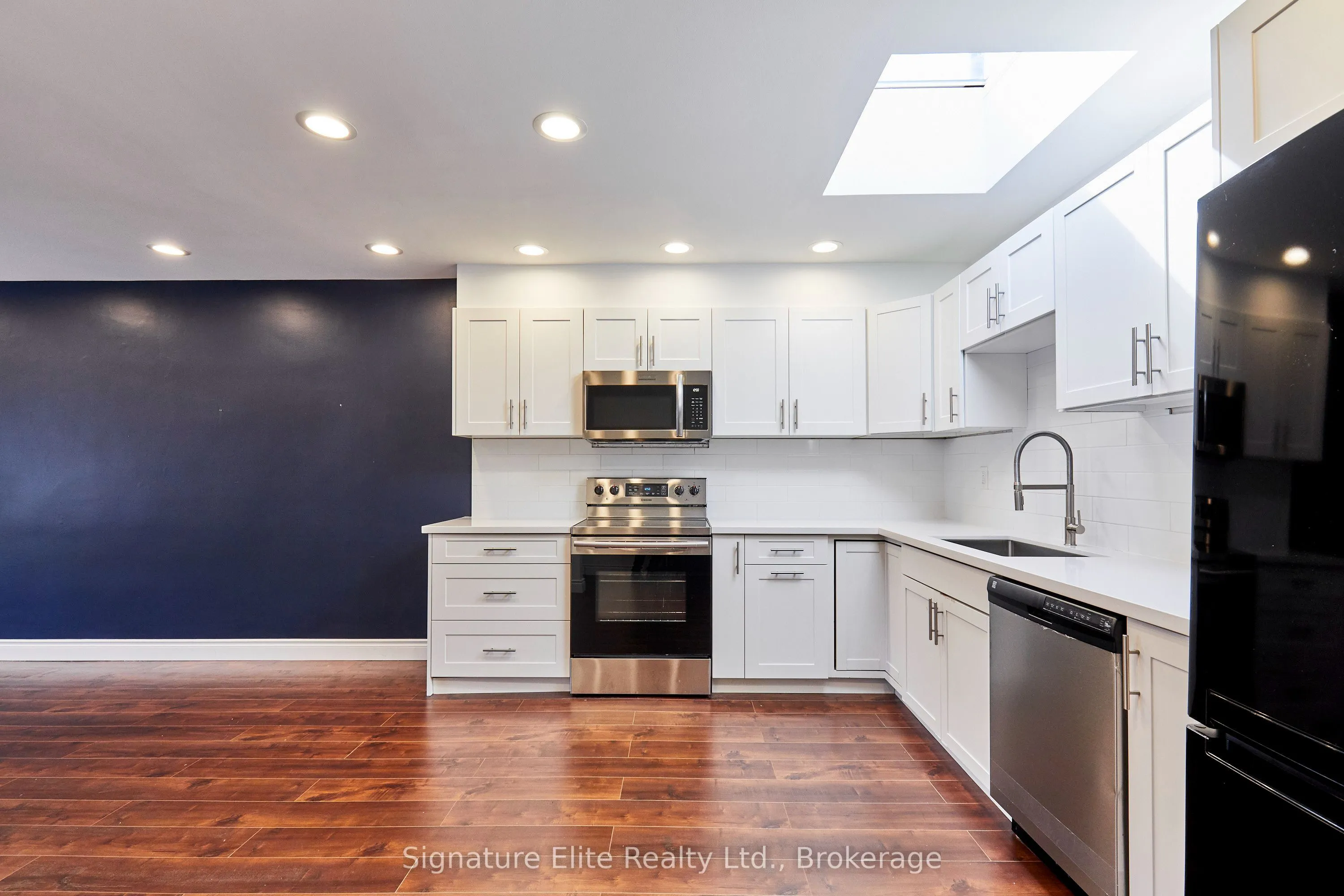 2356 Kingston Road #Upper