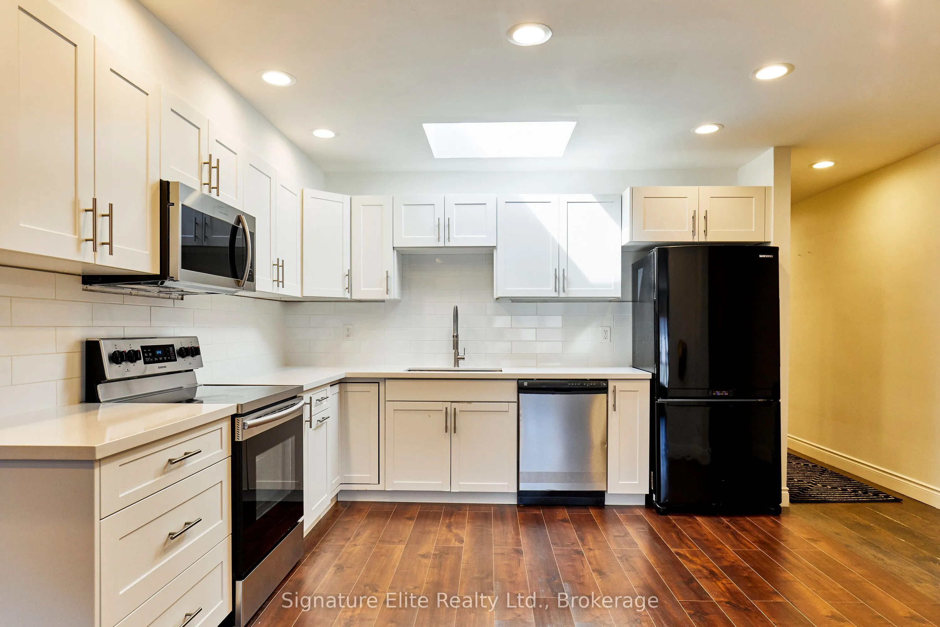 2356 Kingston Road #Upper