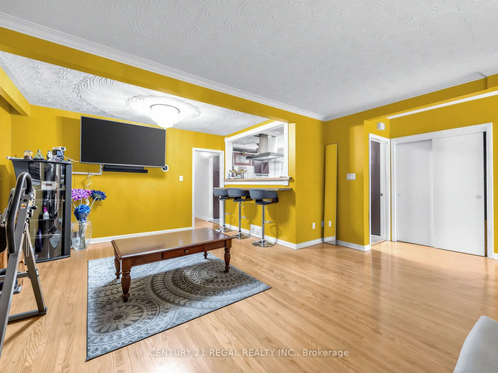 121 Janray Drive