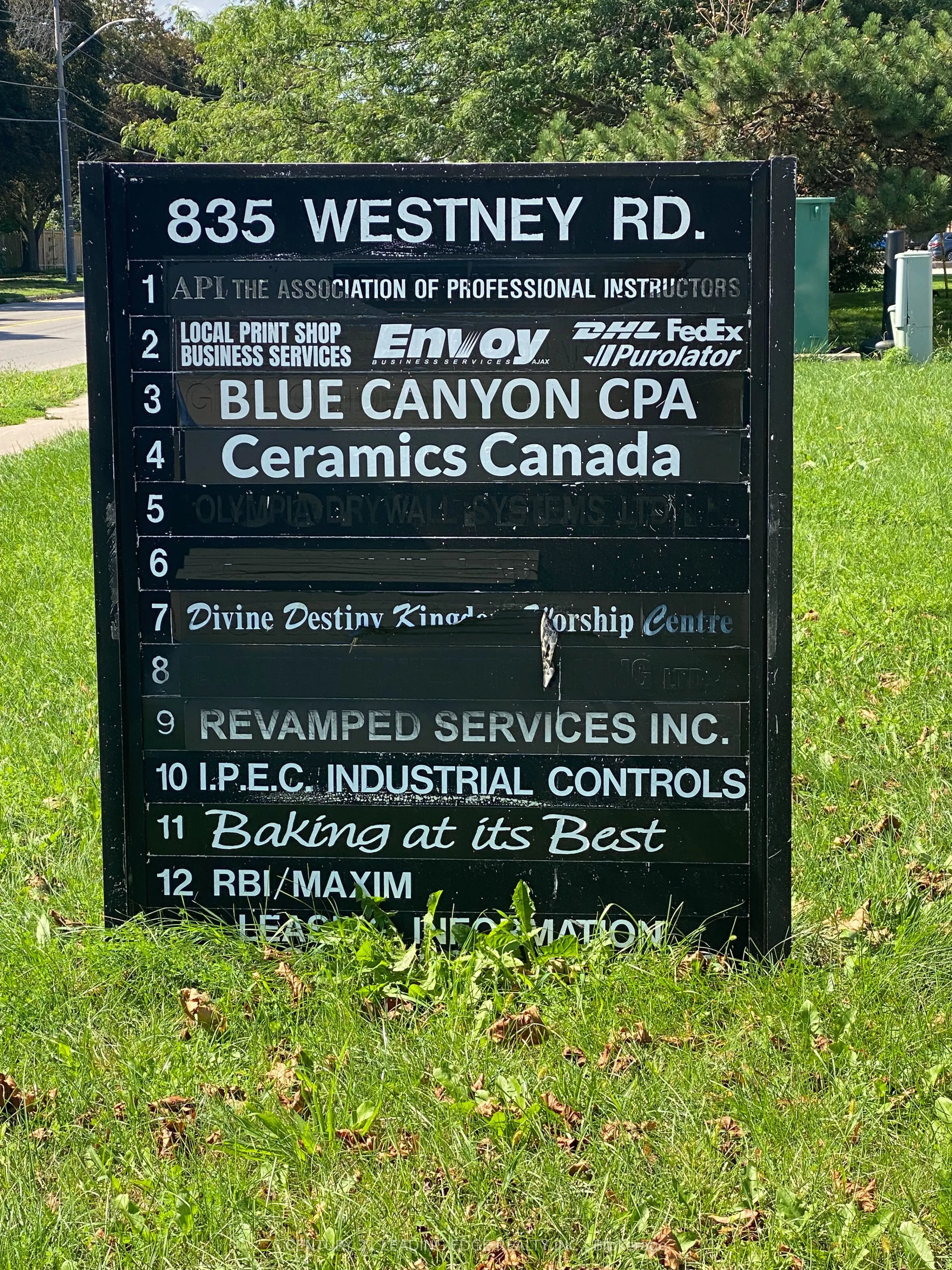 835 Westney Road S #3