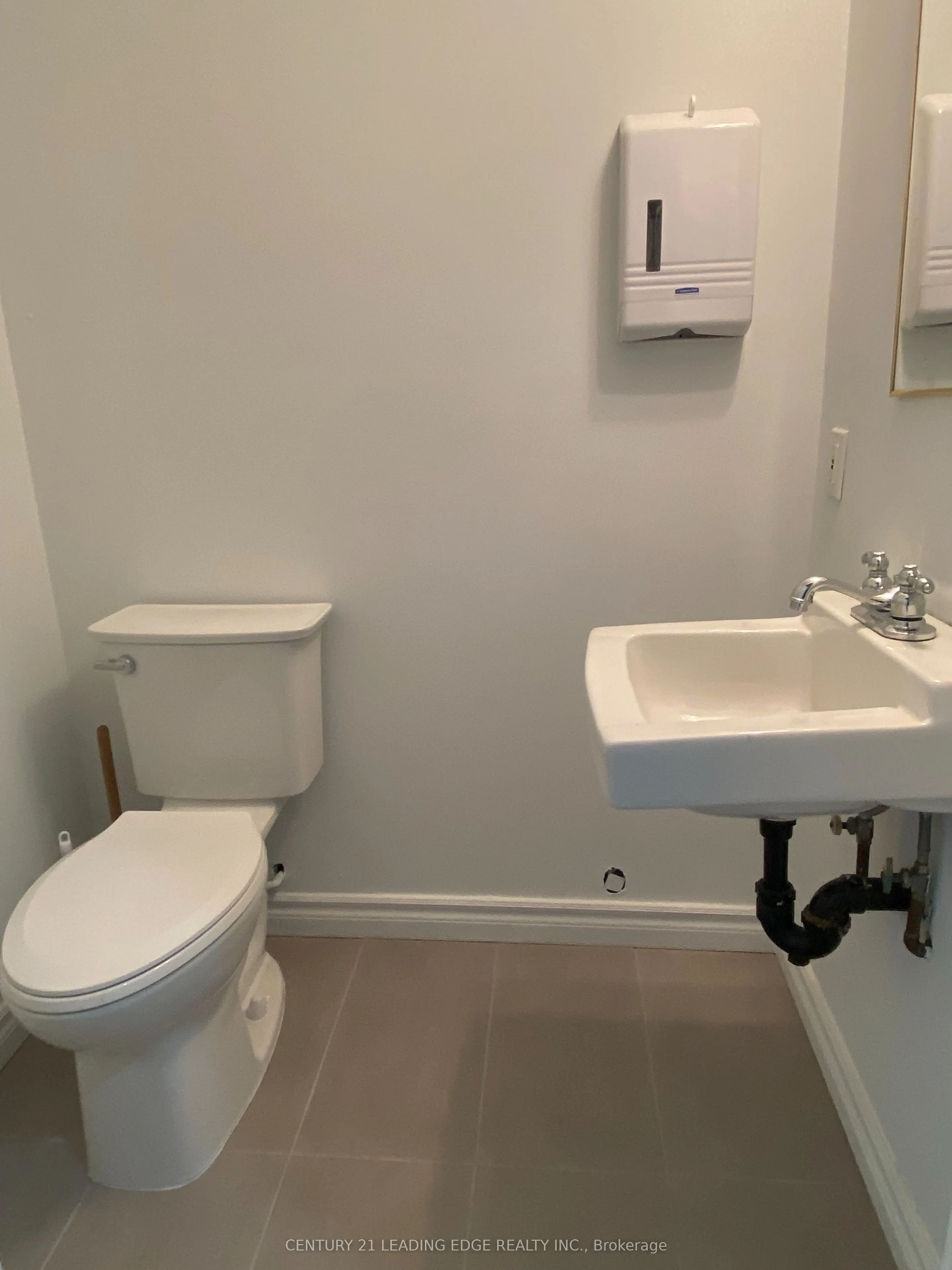 835 Westney Road S #3