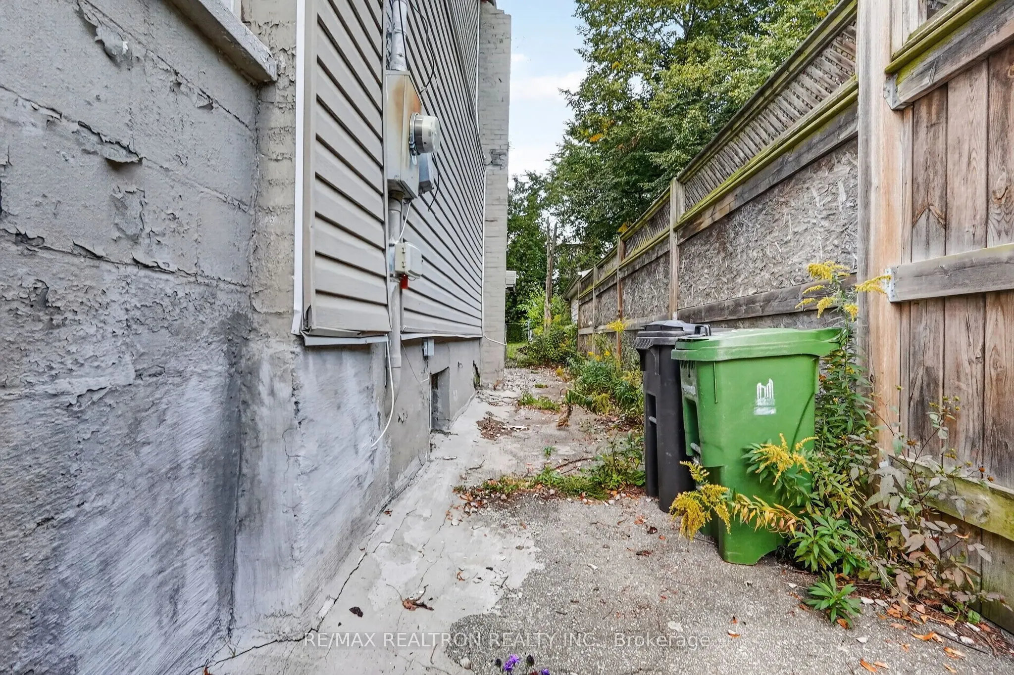 159 Eastwood Avenue