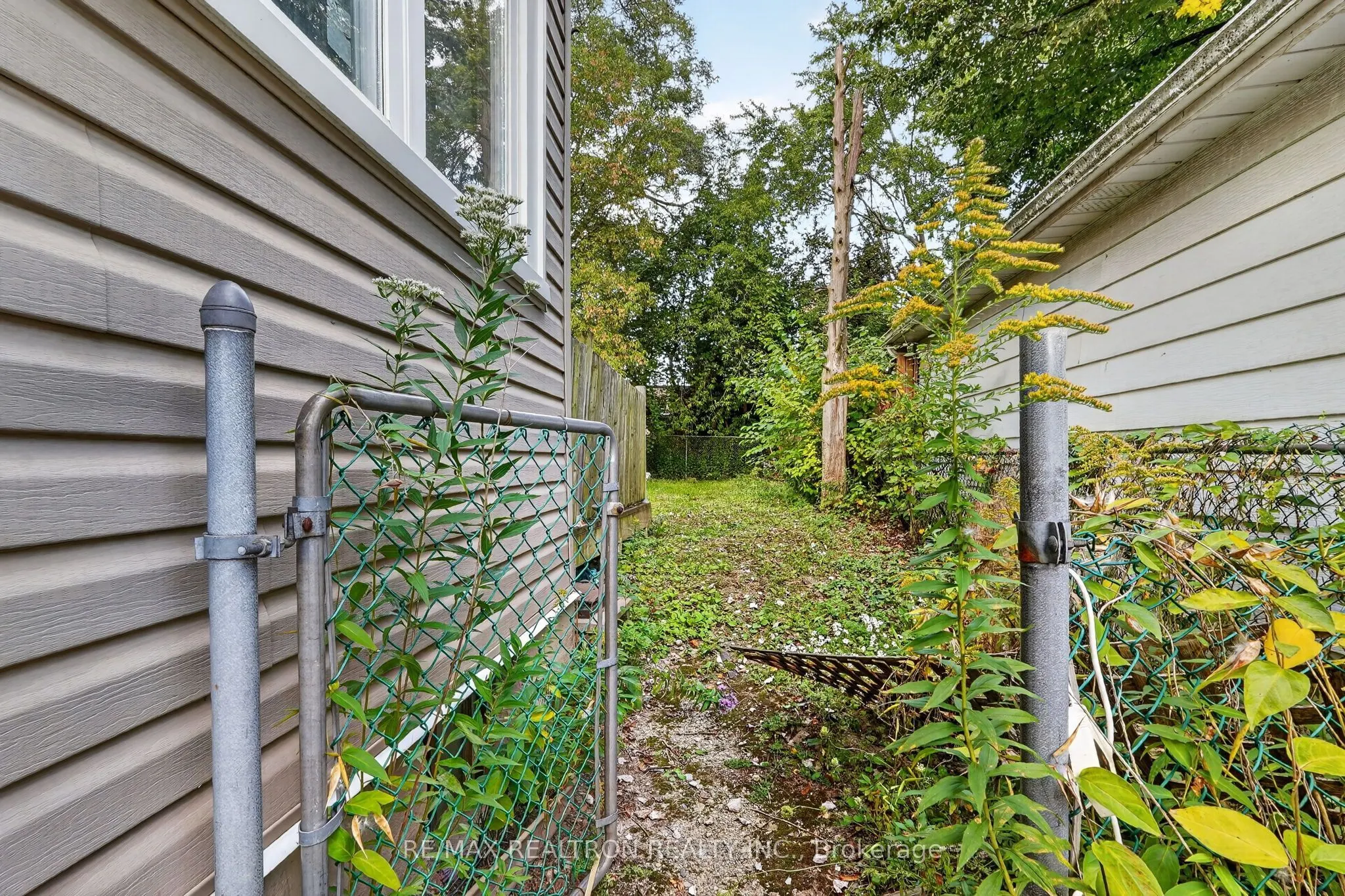 159 Eastwood Avenue