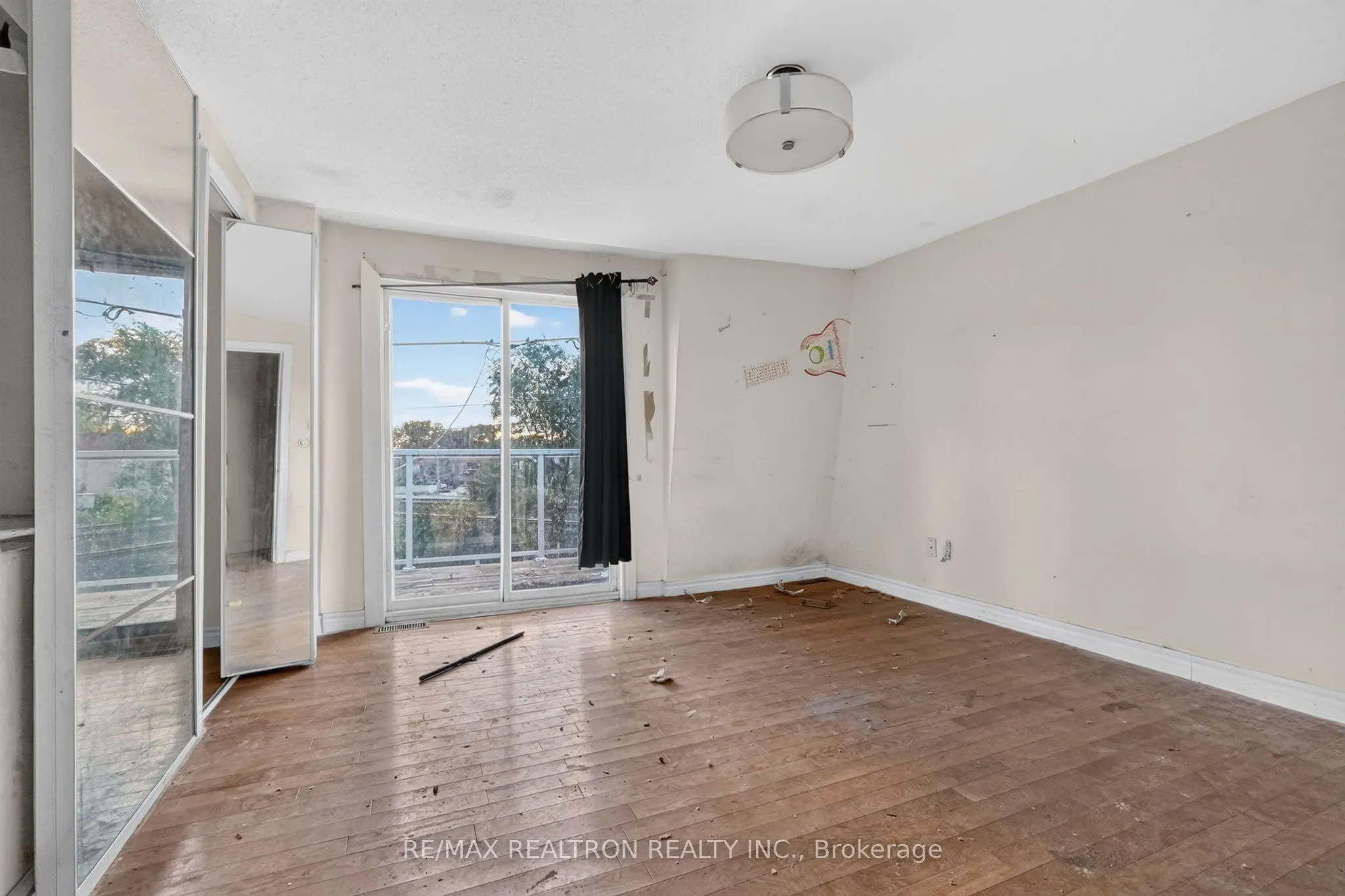 159 Eastwood Avenue