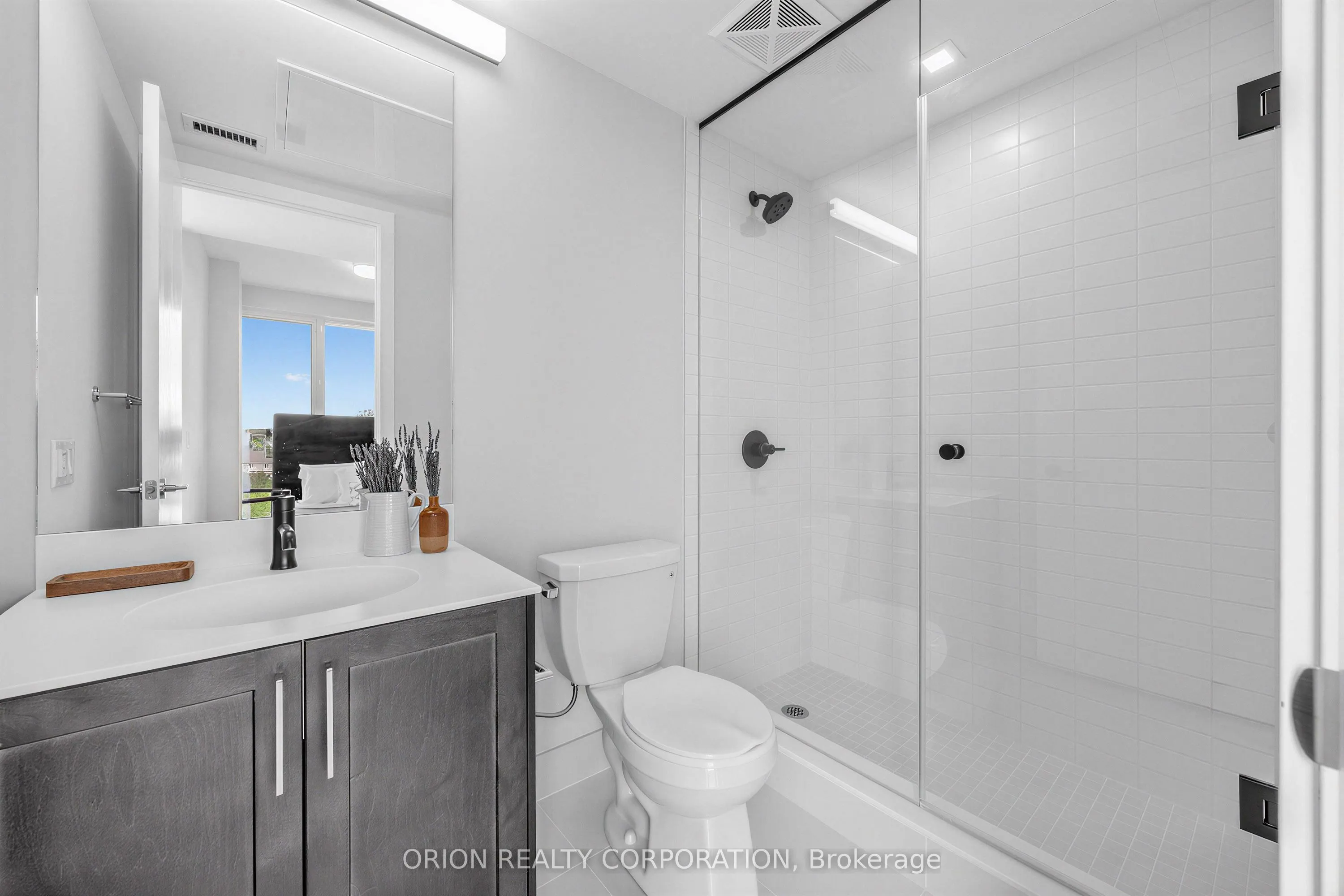 201 Brock Street S #441
