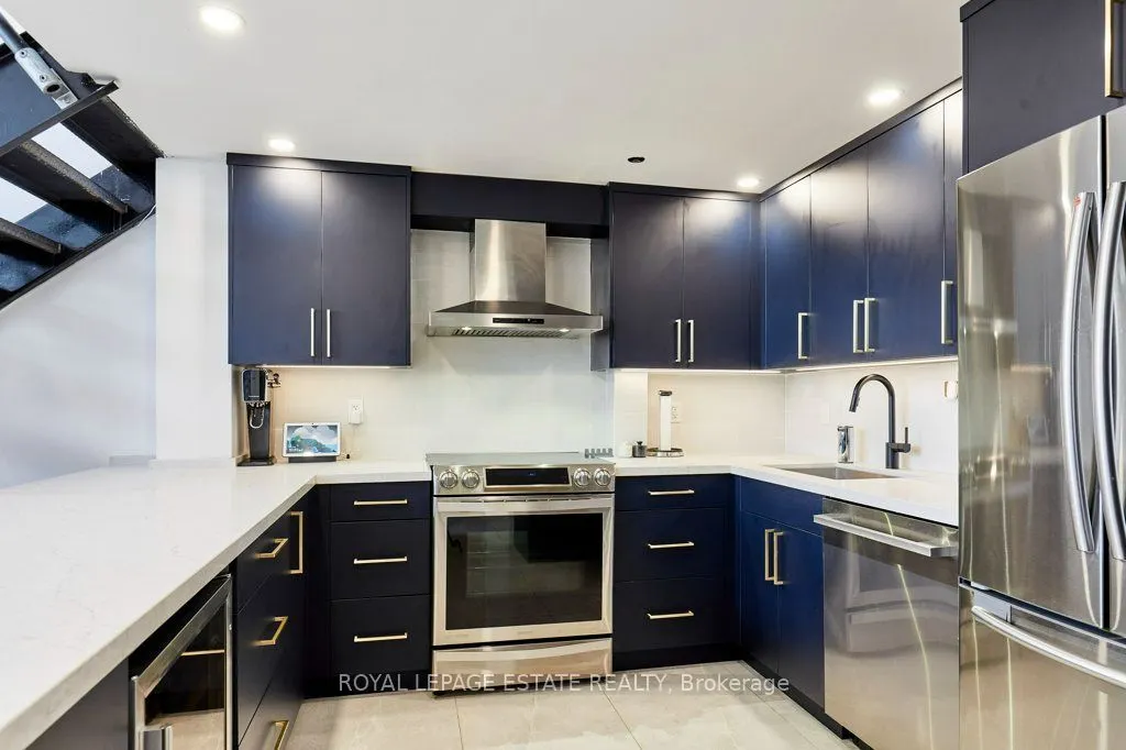 1173 Dundas Street E #217
