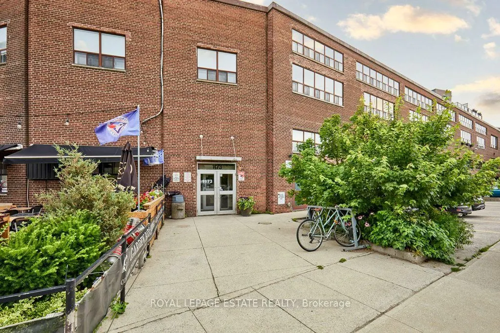 1173 Dundas Street E #217