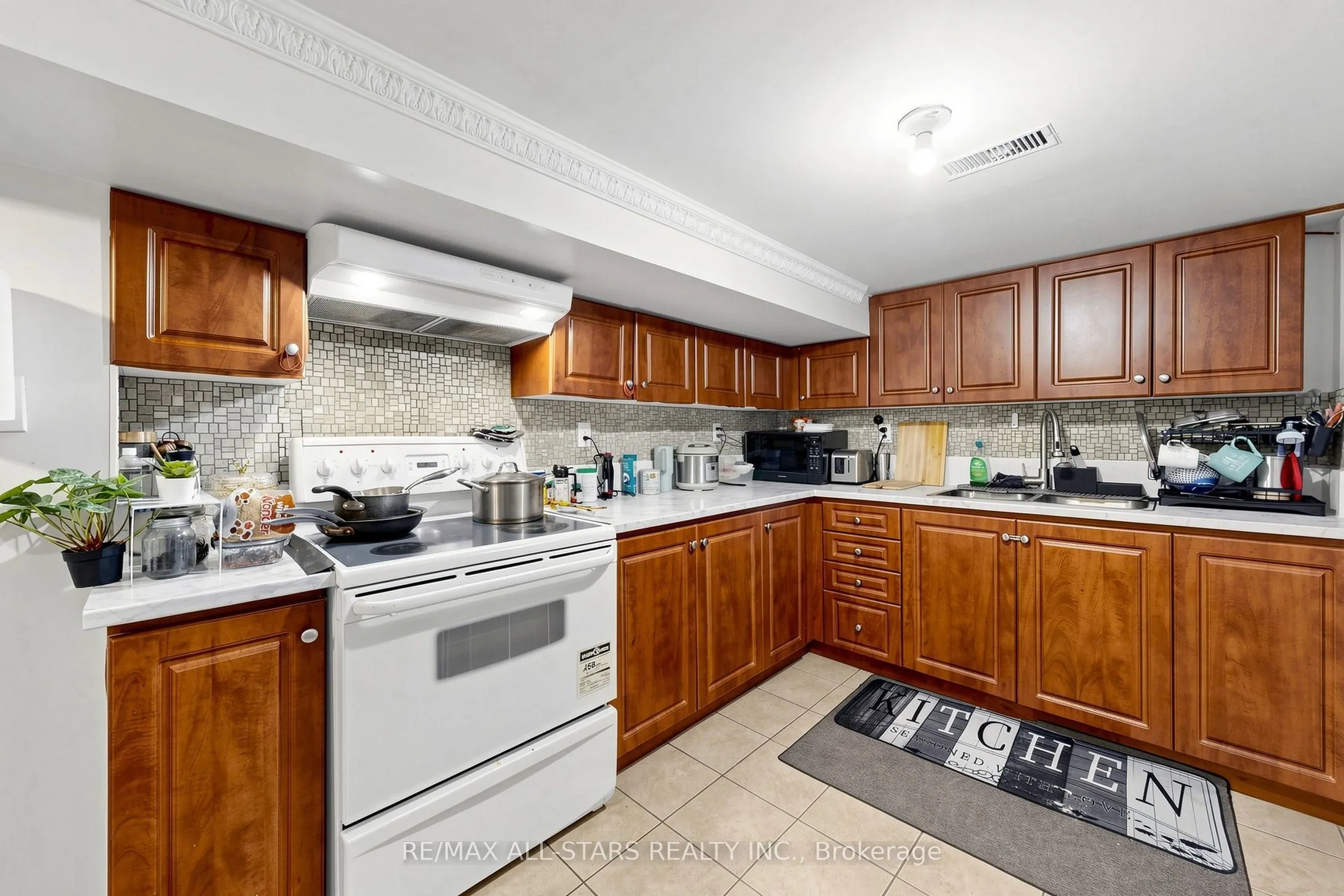 13 Boulderbrook Drive