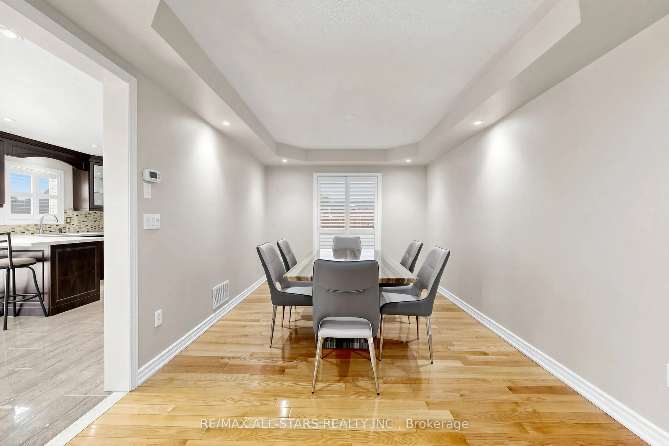 13 Boulderbrook Drive