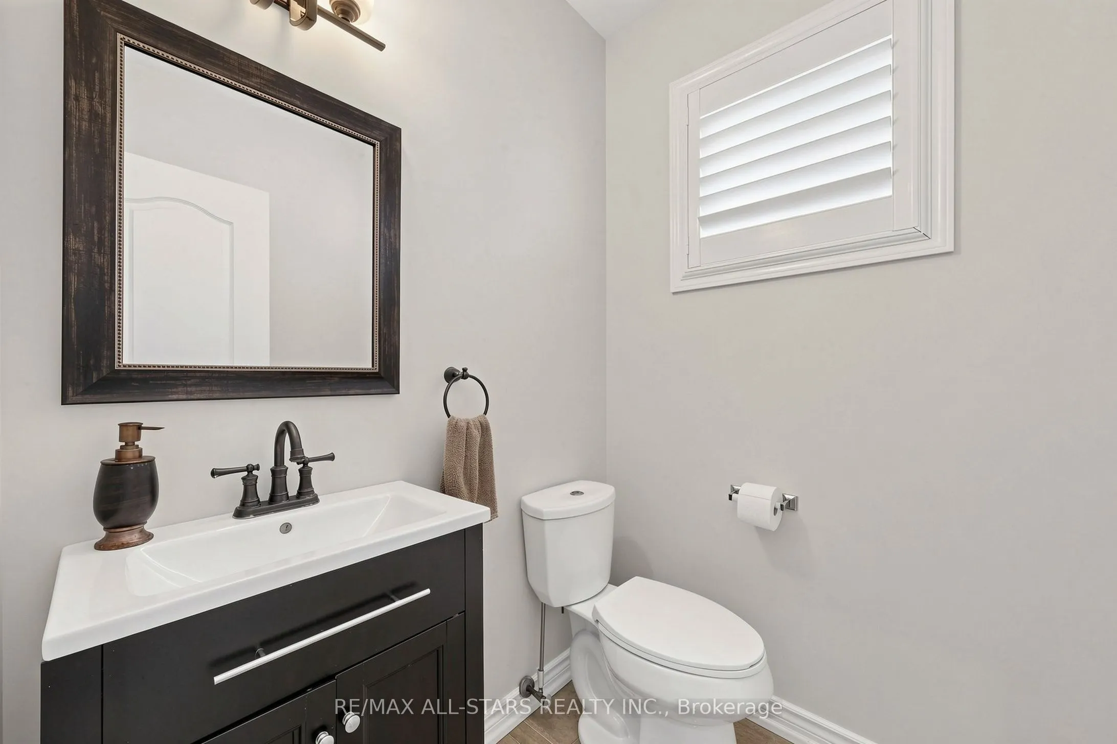 13 Boulderbrook Drive